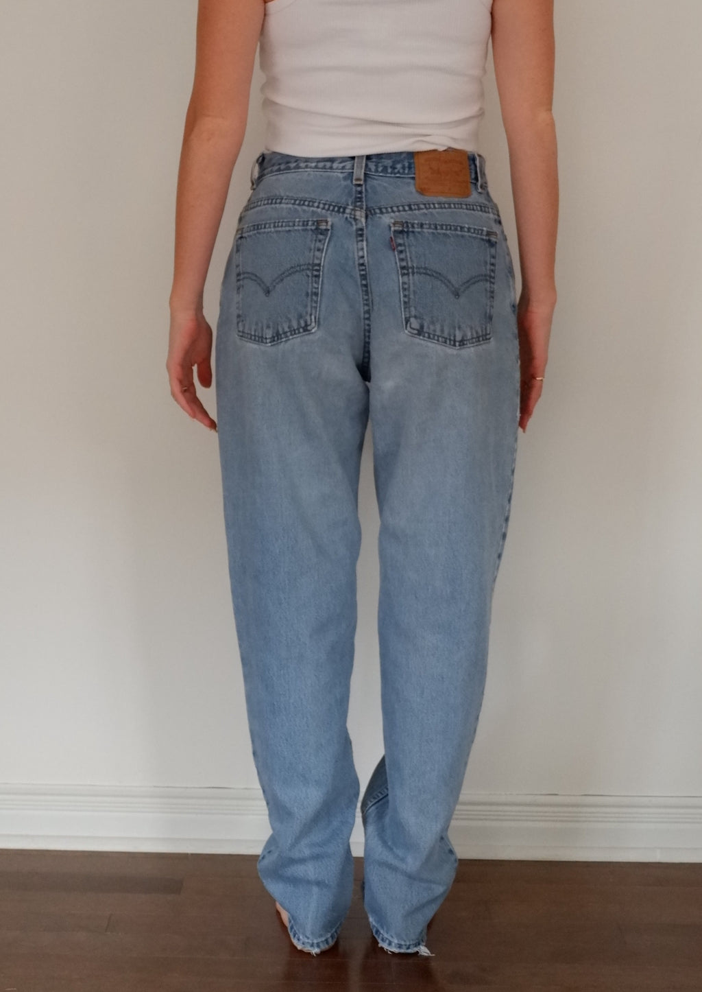 Levis Vintage 550 Medium Wash Jeans - 30