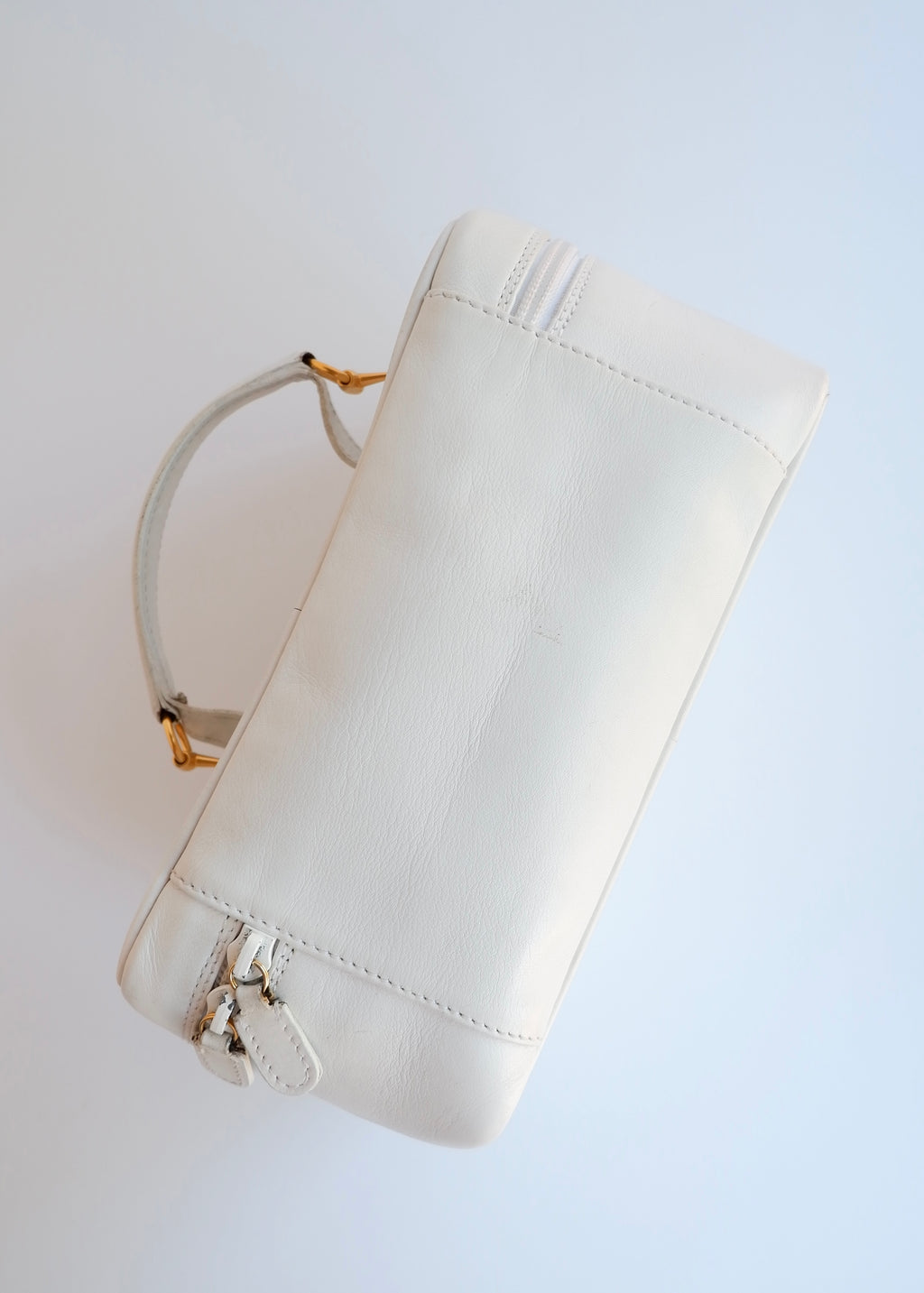 Authentic Preowned Vintage Gucci White Leather Horsebit Vanity Case