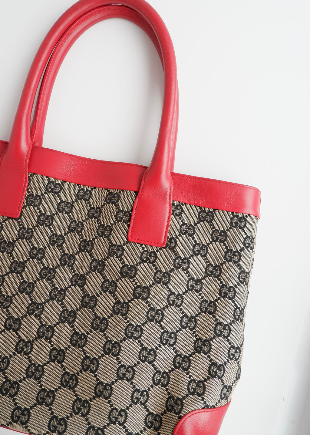 Authentic Preowned Gucci GG Canvas Red/ Navy Shoulder Bag