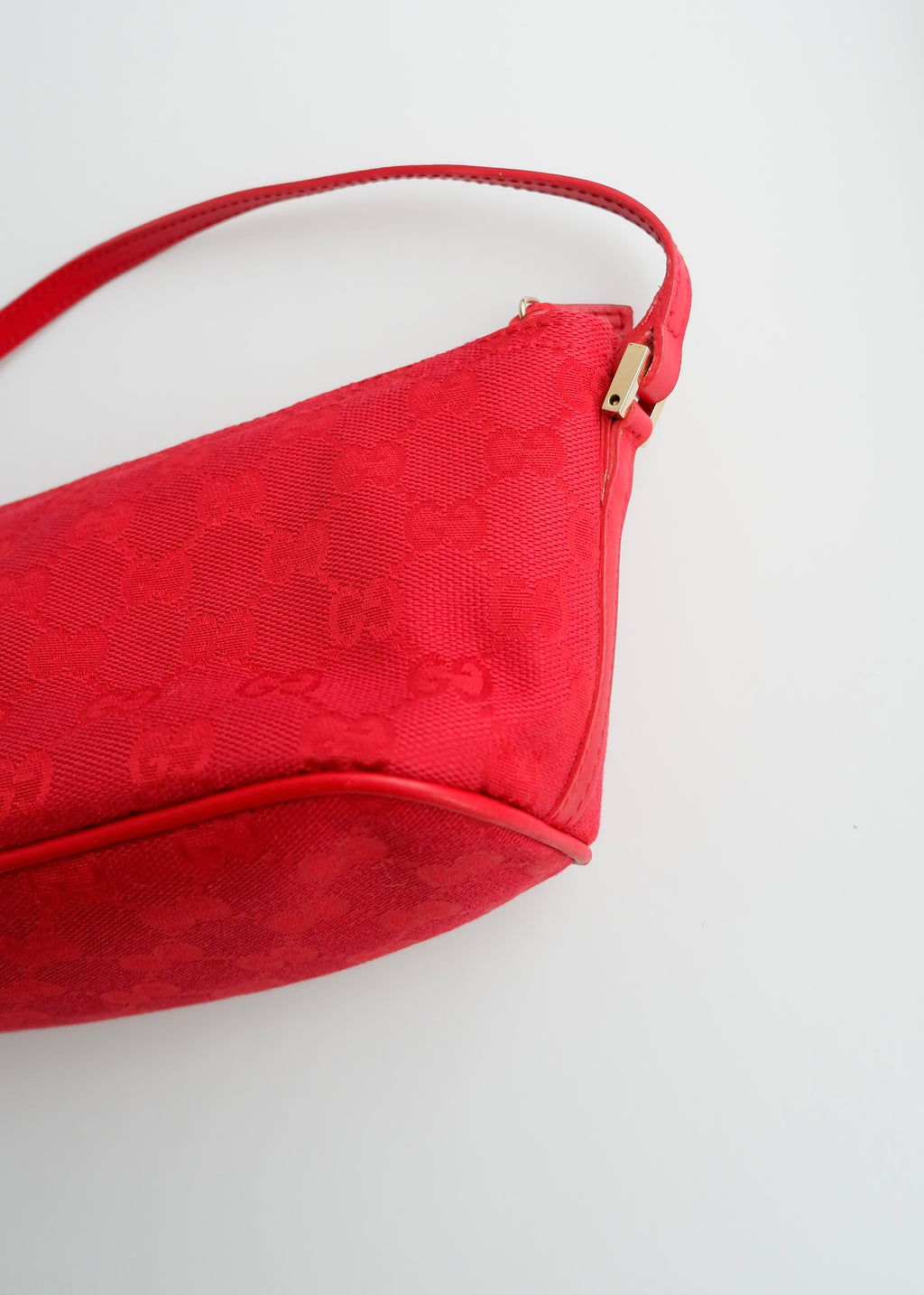 Authentic Preowned Gucci Red GG Canvas Boat Pochette Shoulder Bag