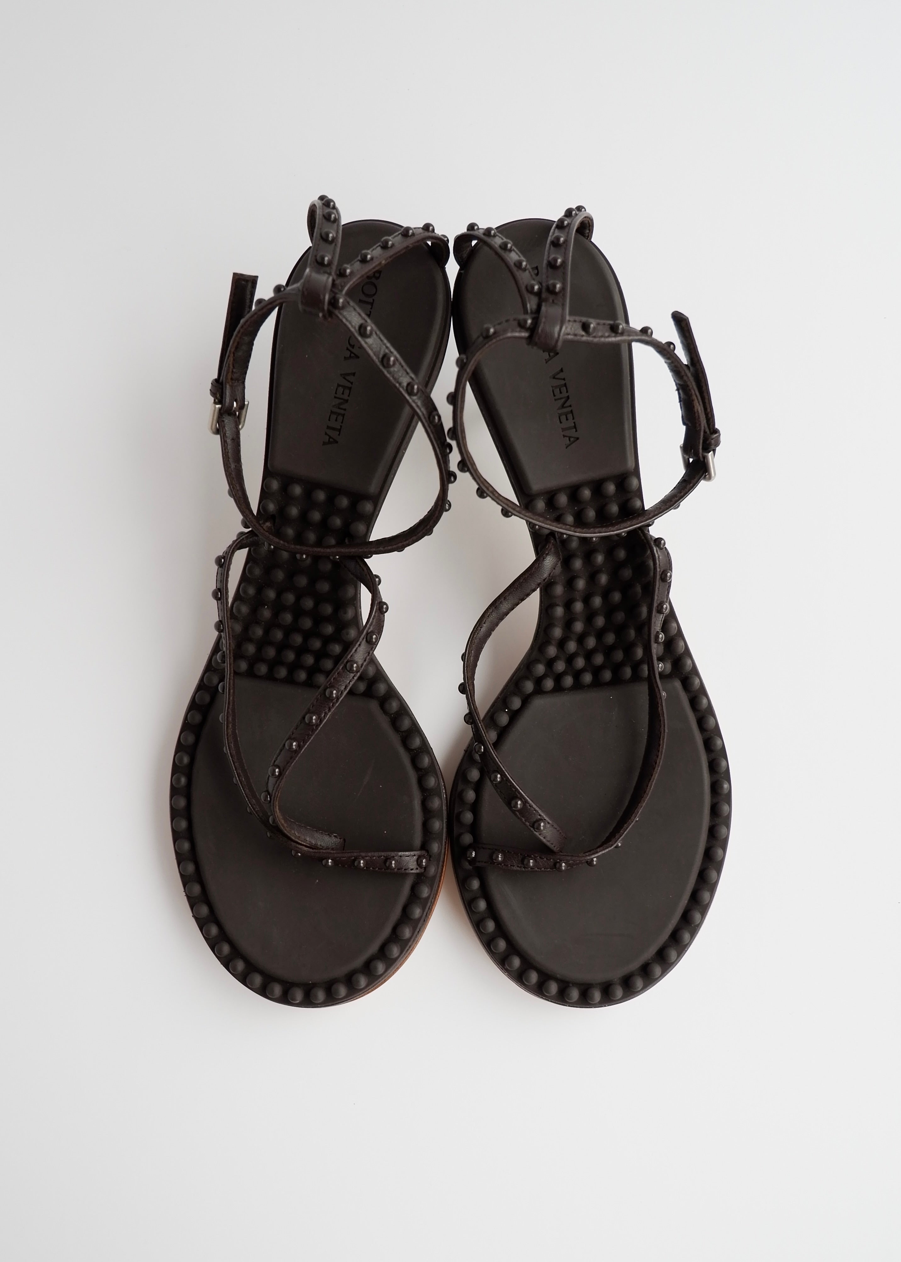 Sandales à talons Bottega Veneta en cuir marron, authentiques et d'occasion - 38