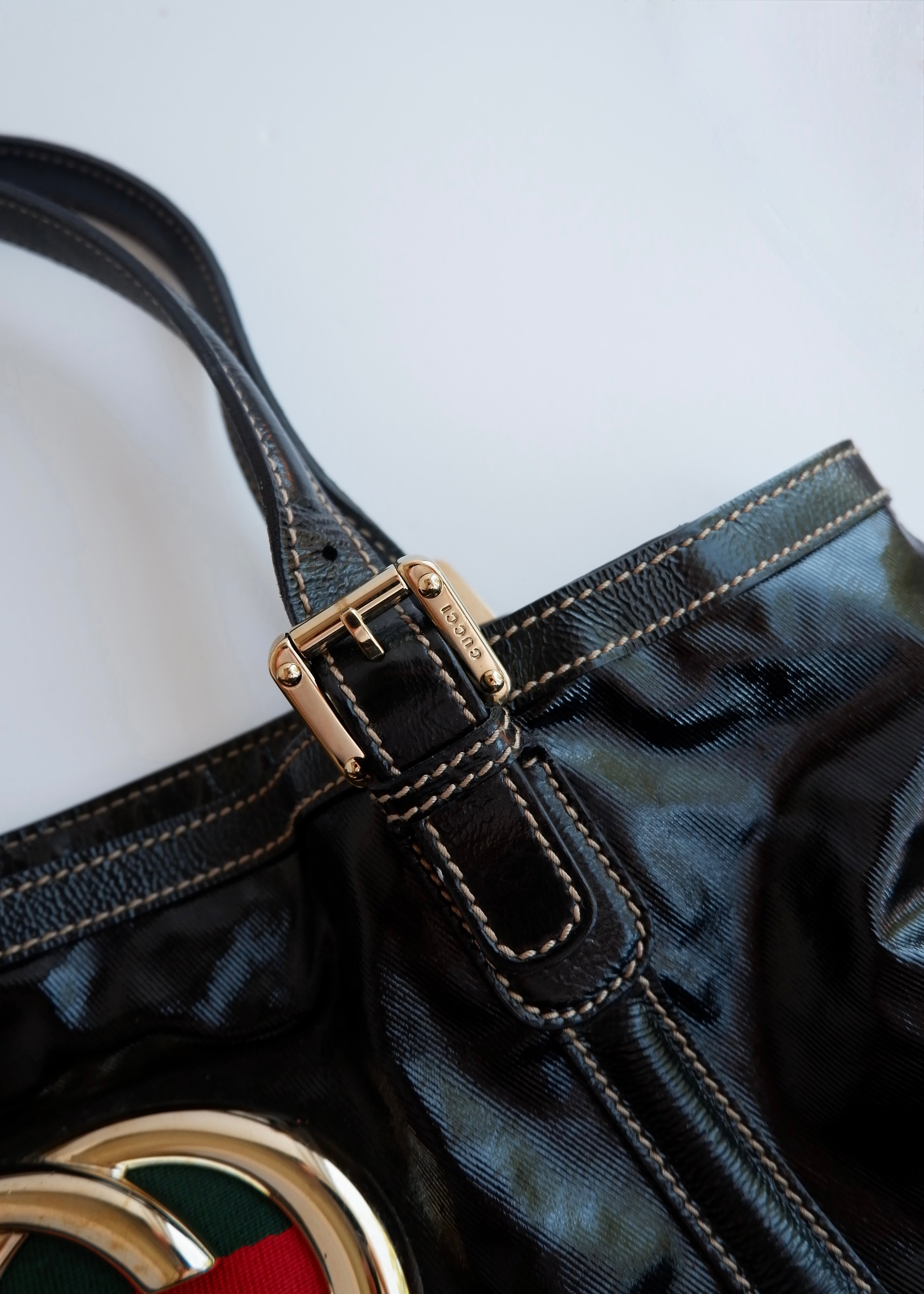 Preowned Gucci Black Dialux/ Patent Leather Britt Shoulder Tote