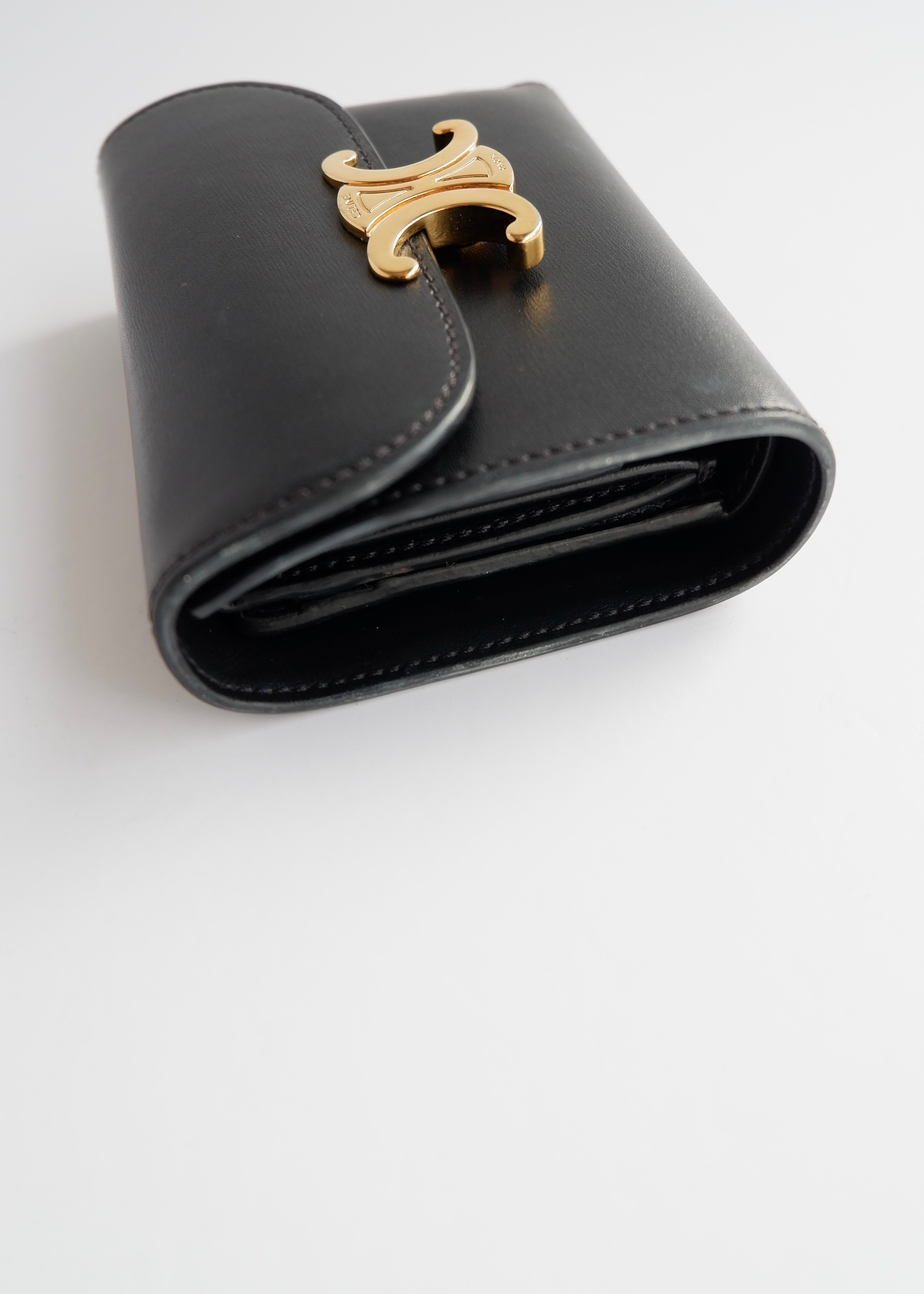 Portefeuille Celine Triomphe noir authentique d'occasion