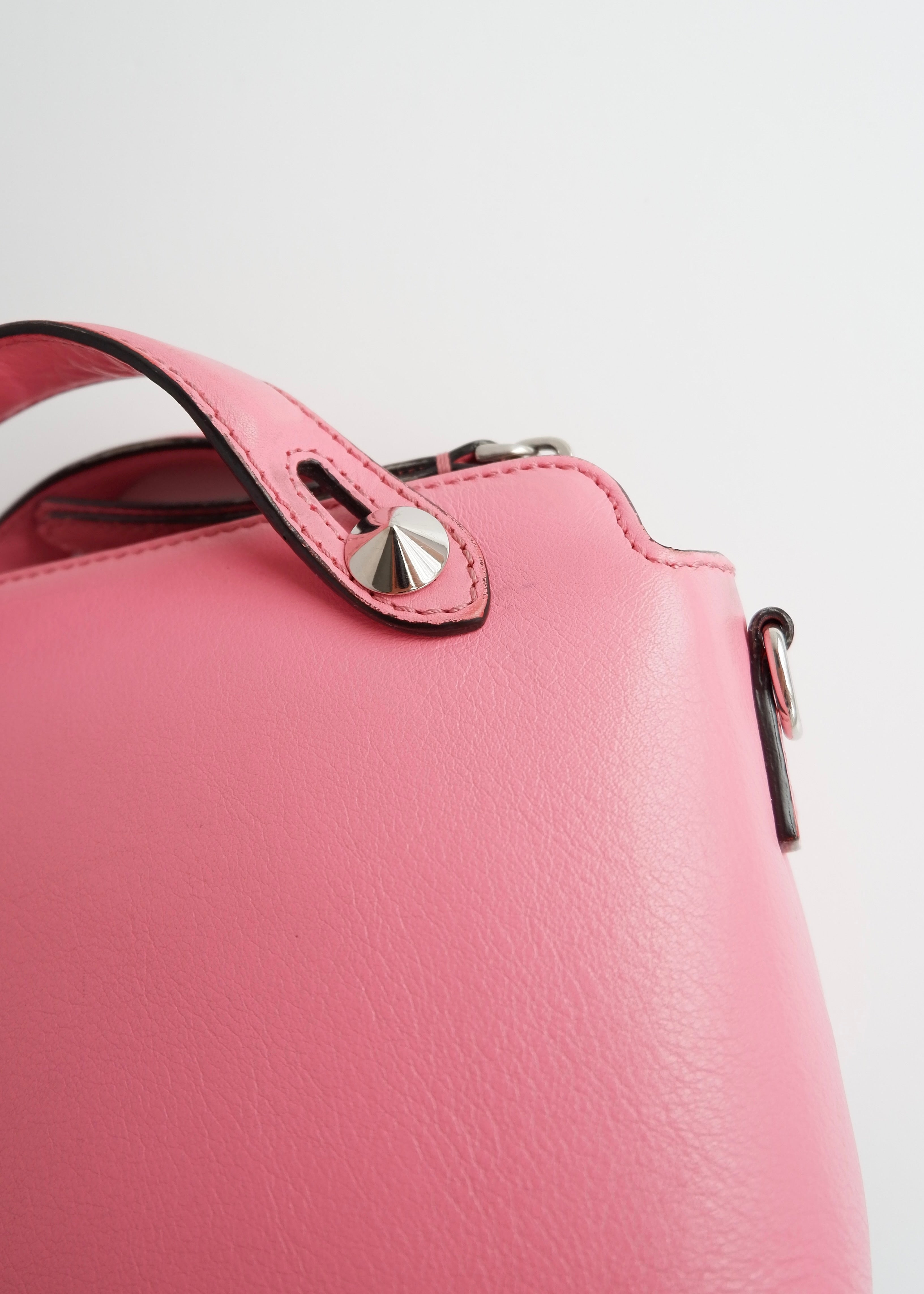 Authentique sac Fendi Mini By The Way en cuir rose d'occasion