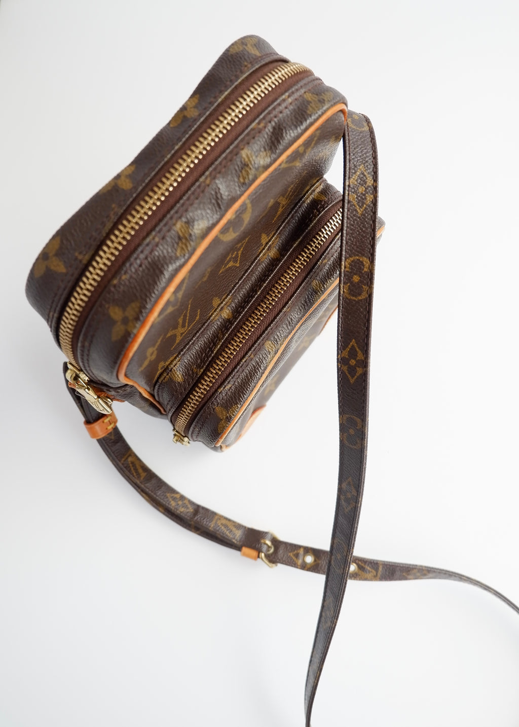 Authentique sac Louis Vuitton Monogram Amazone d'occasion