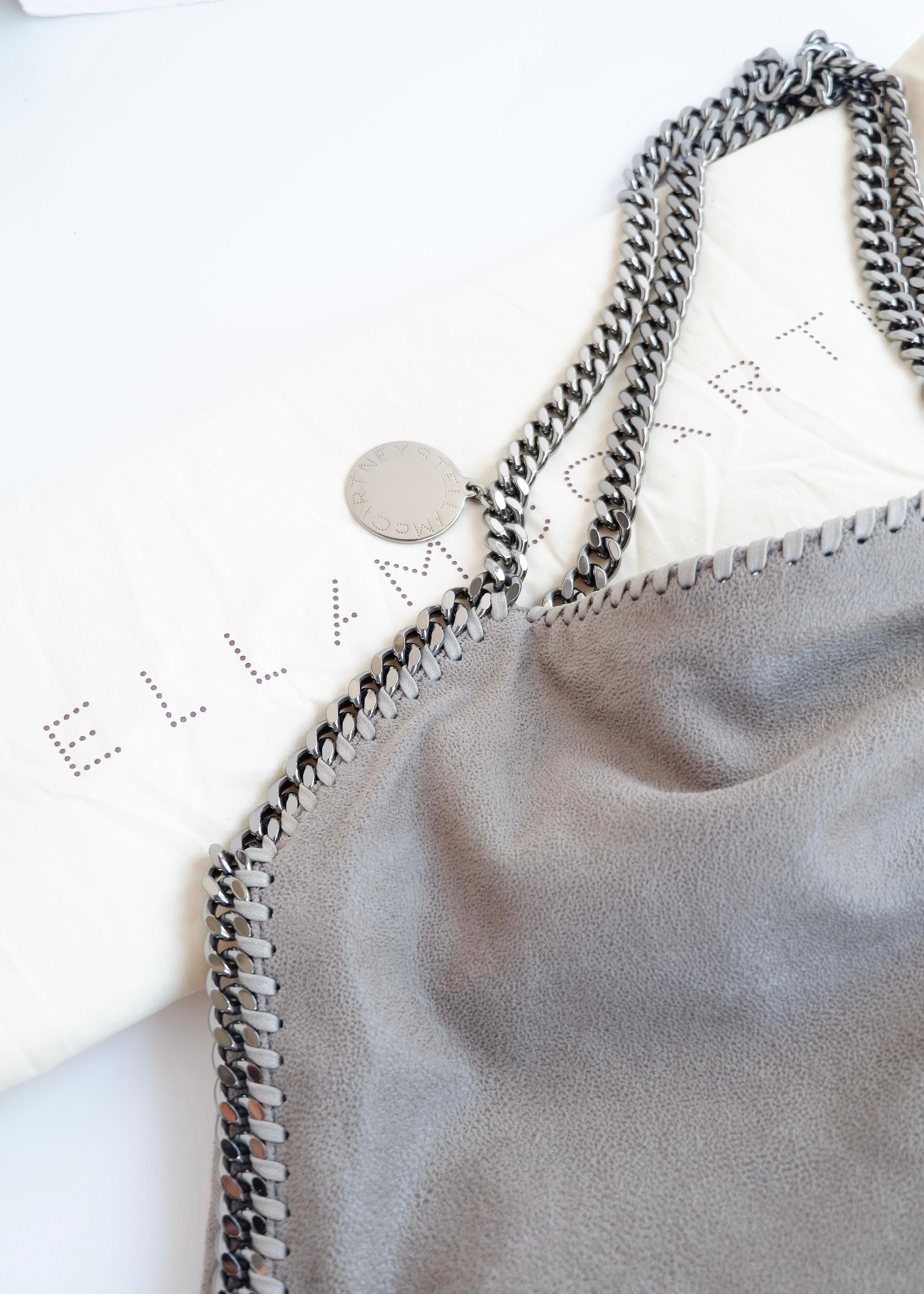 Sac à bandoulière Stella McCartney Falabella gris d'occasion authentique