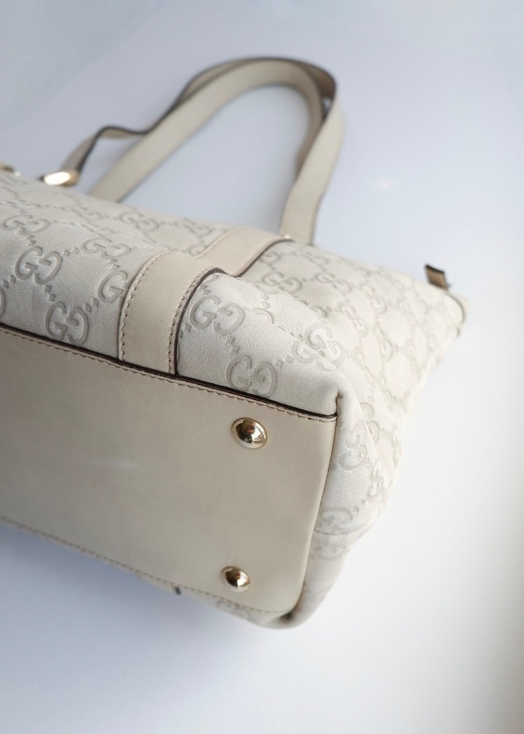 Authentic Preowned Gucci Ivory Leather GG Supreme Shoulder Bag