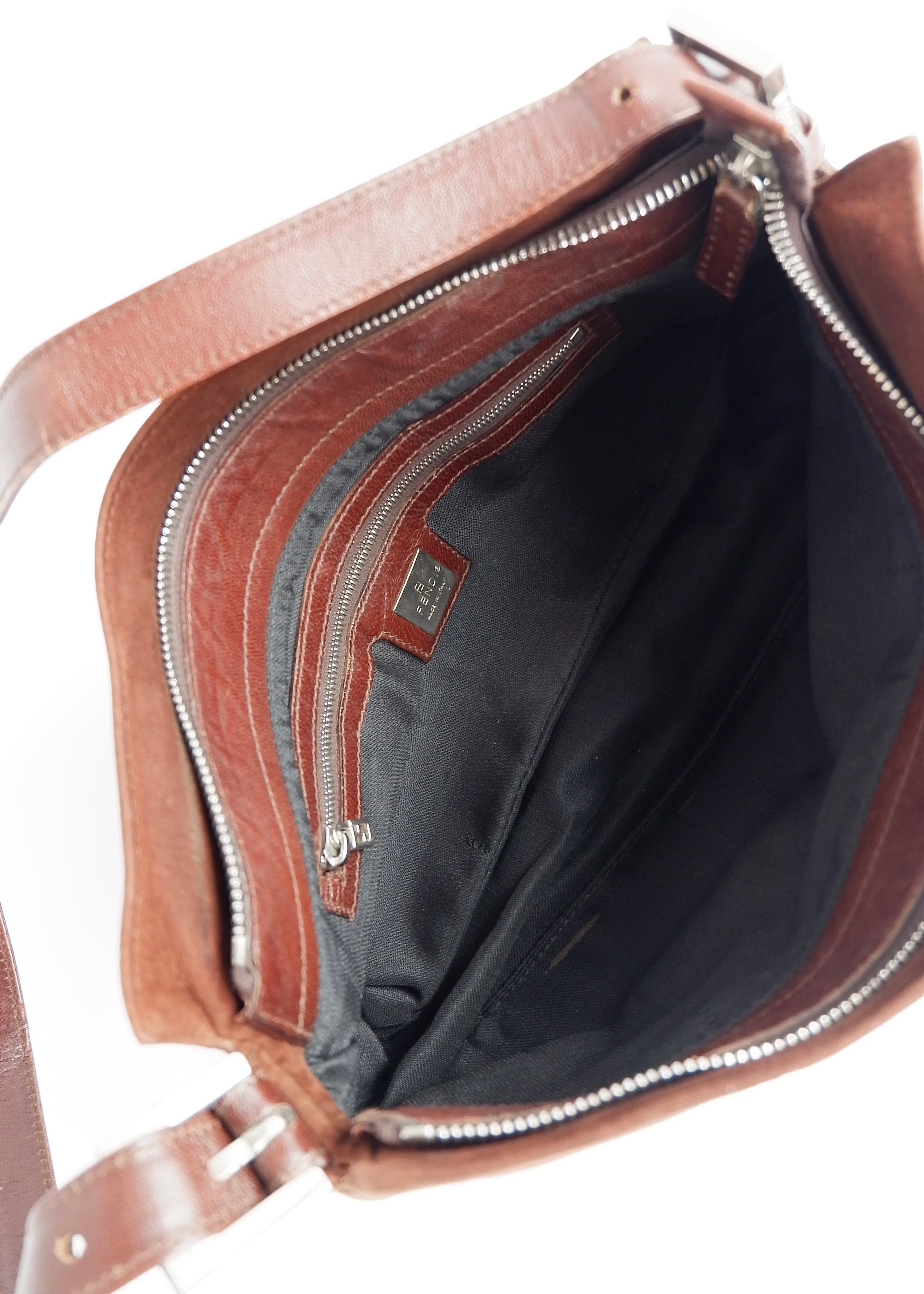 Sac porté épaule Fendi en daim et cuir marron, d'occasion, authentique