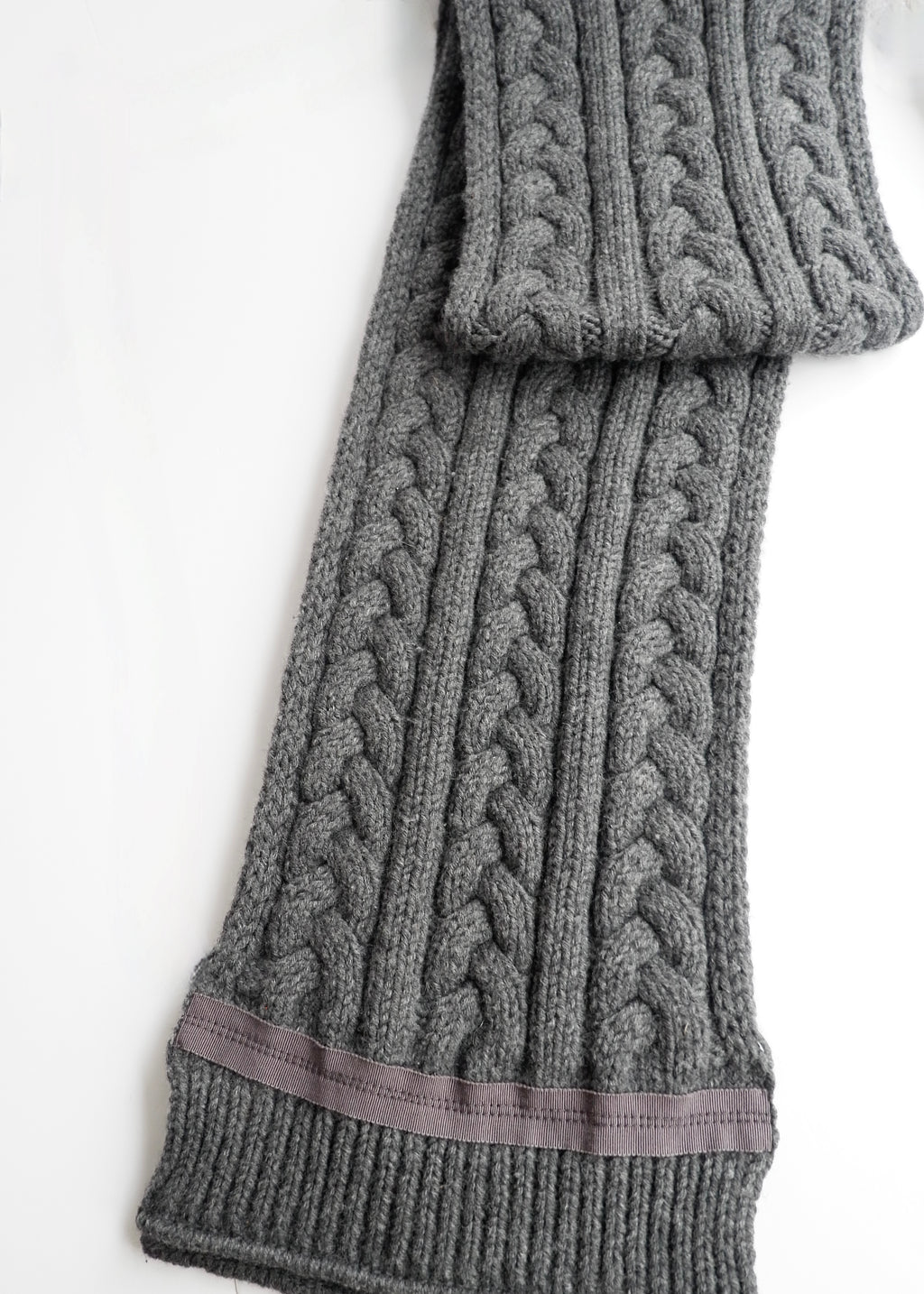 Preowned Louis Vuitton Grey Cable Knit Wool Scarf