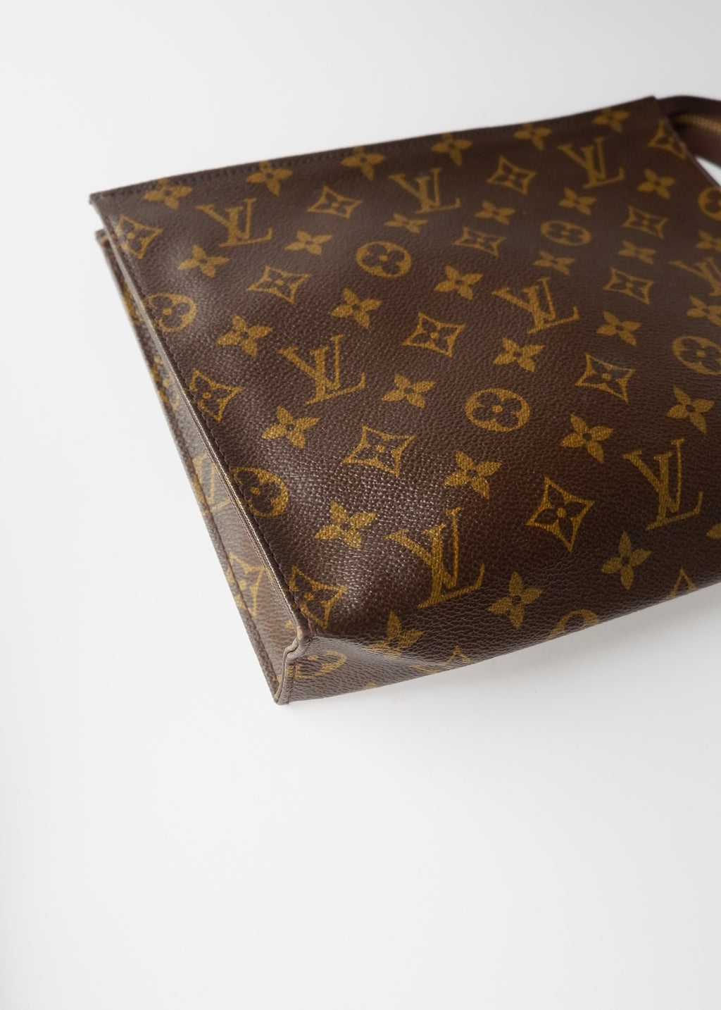 Preowned Louis Vuitton Monogram Toiletry 26 Pouch