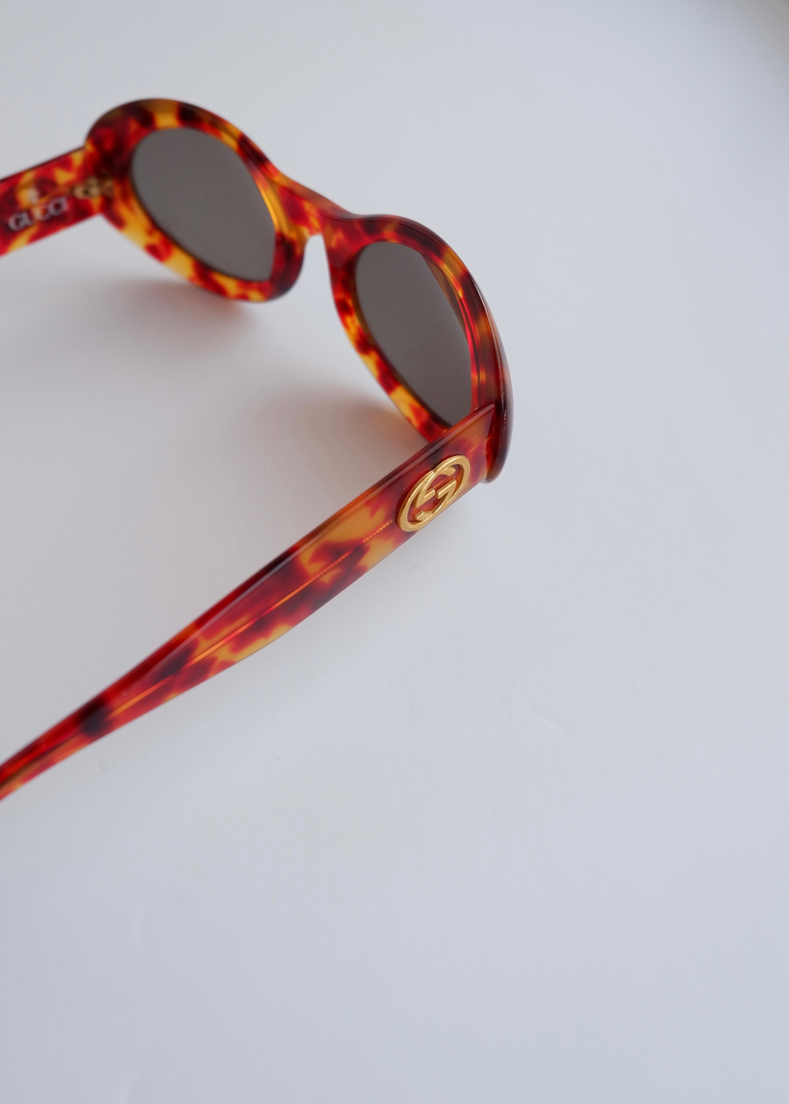 Authentiques lunettes de soleil vintage Gucci d'occasion à monture ronde écaille de tortue marron