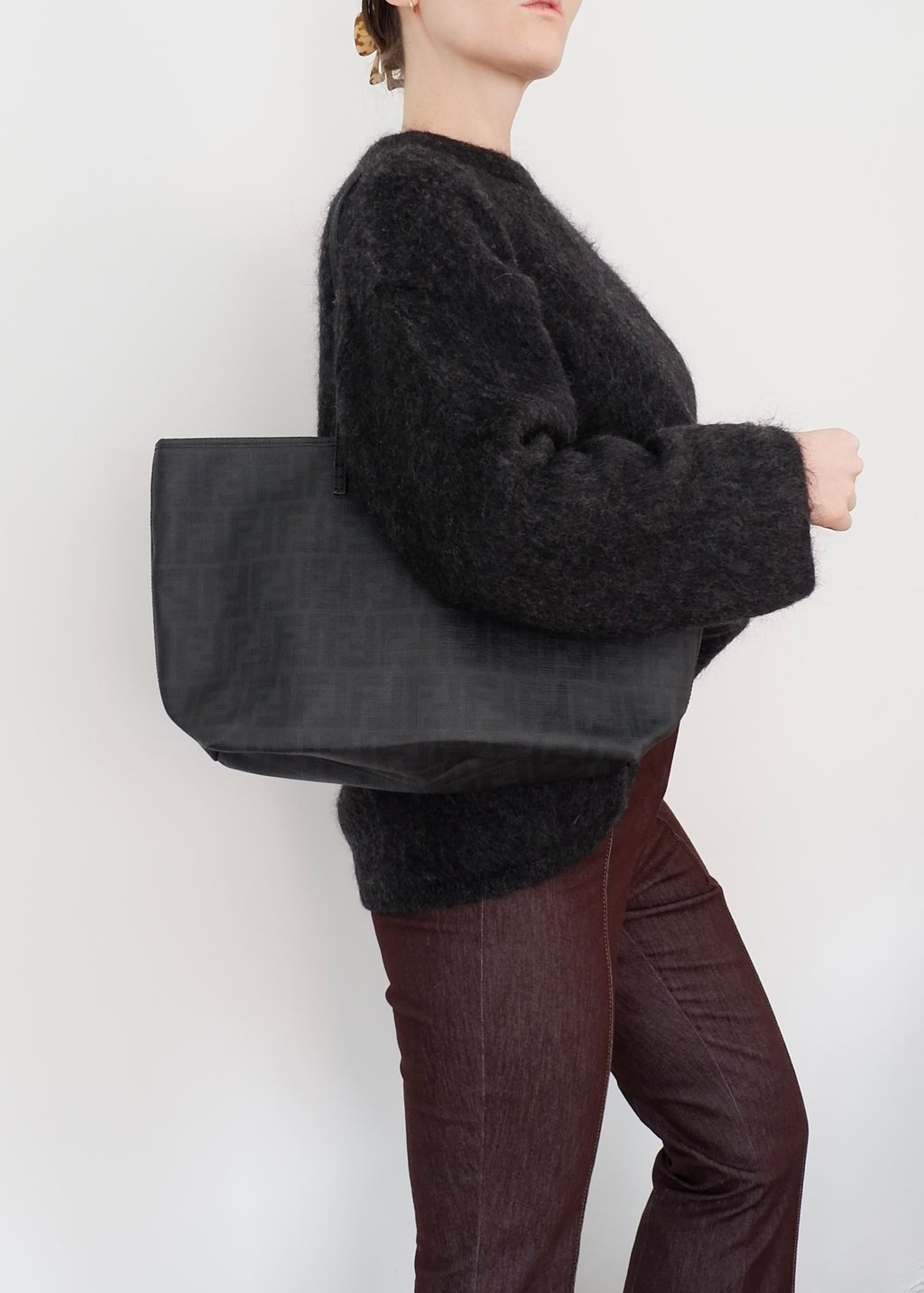 Sac cabas Fendi Zucca en toile enduite noire d'occasion authentique