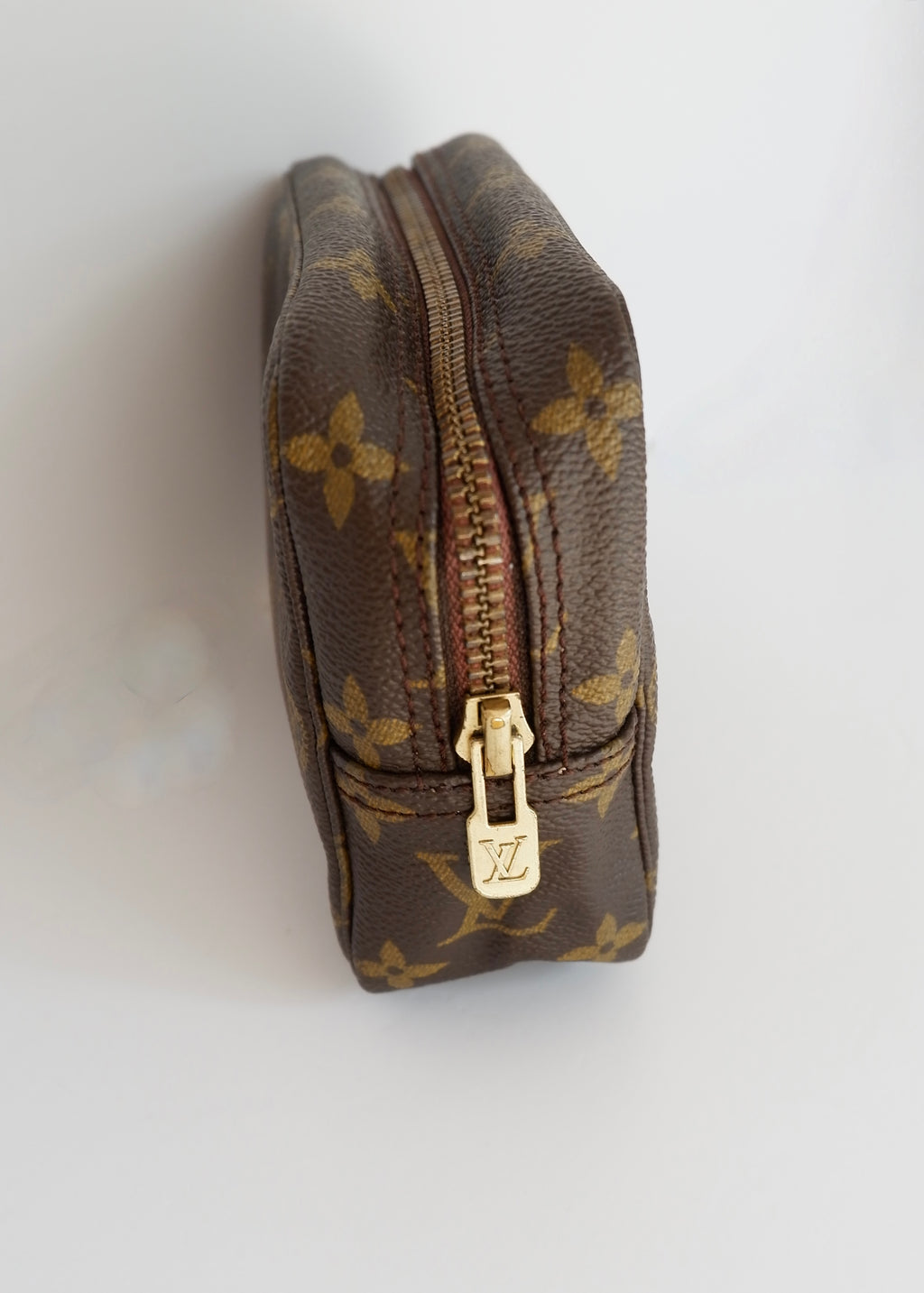 Preowned Louis Vuitton Monogram Cosmetic Pouch