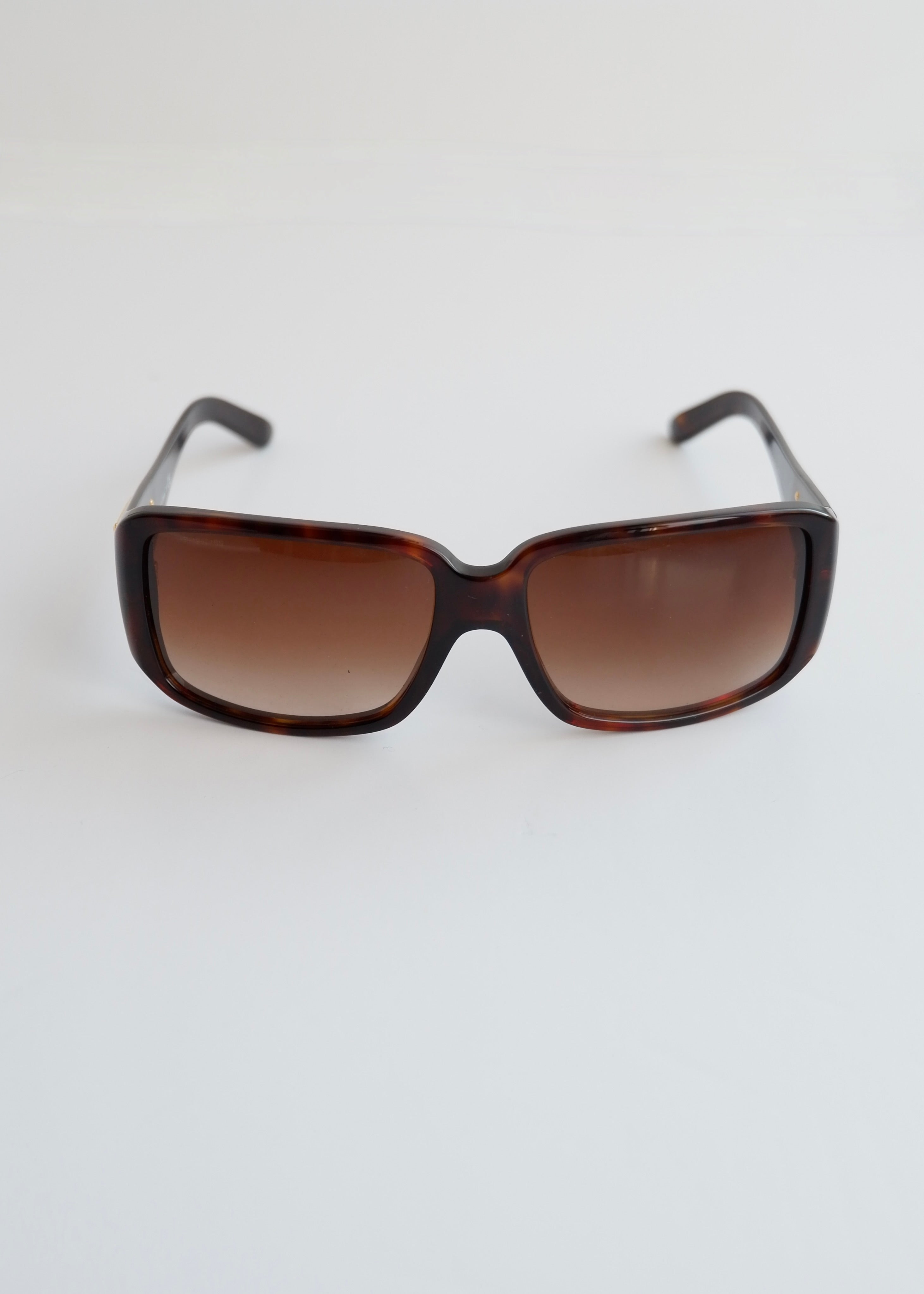Authentiques lunettes de soleil à monture carrée marron Prada d'occasion