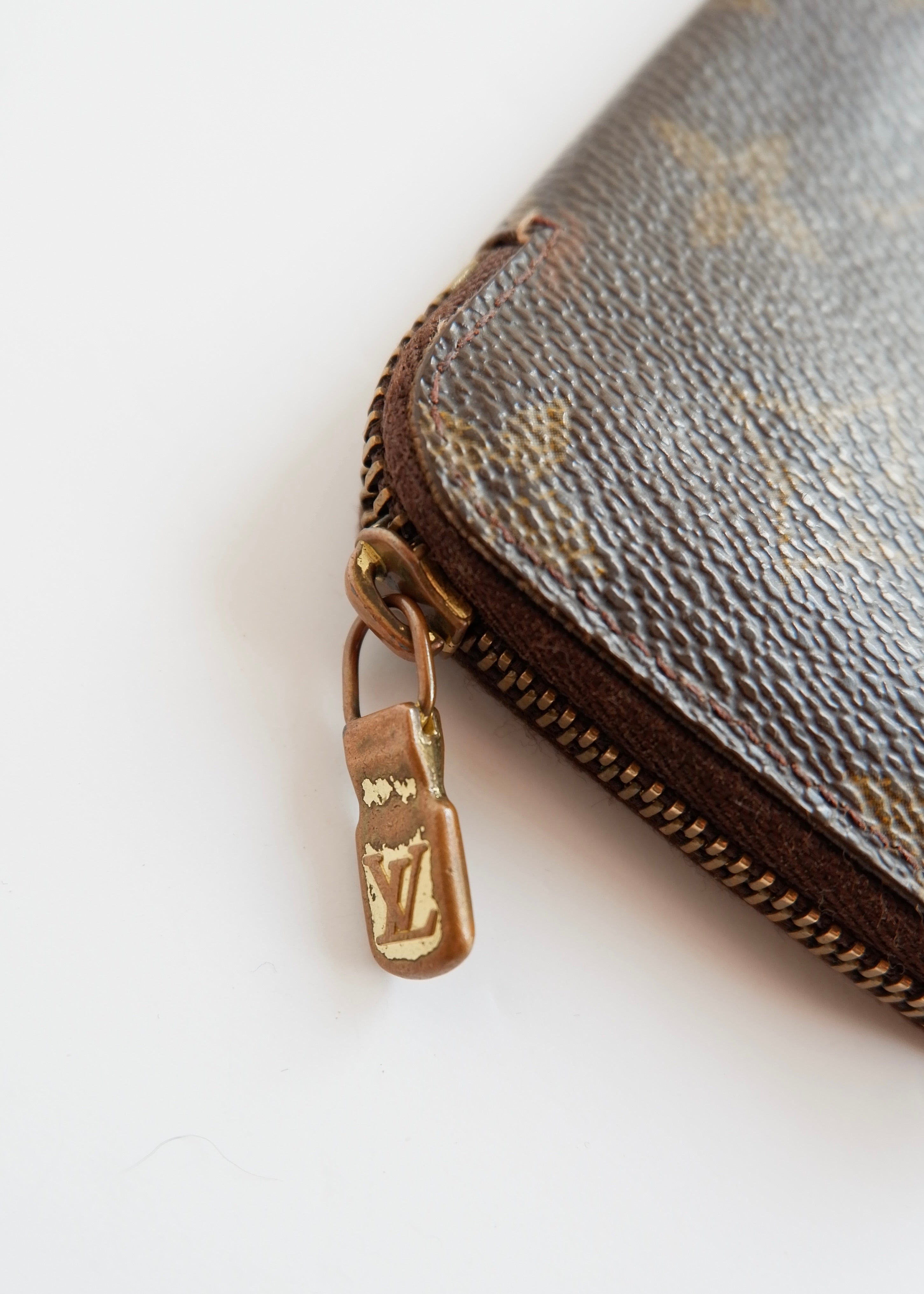 Authentic Preowned Vintage Louis Vuitton Monogram Key Case