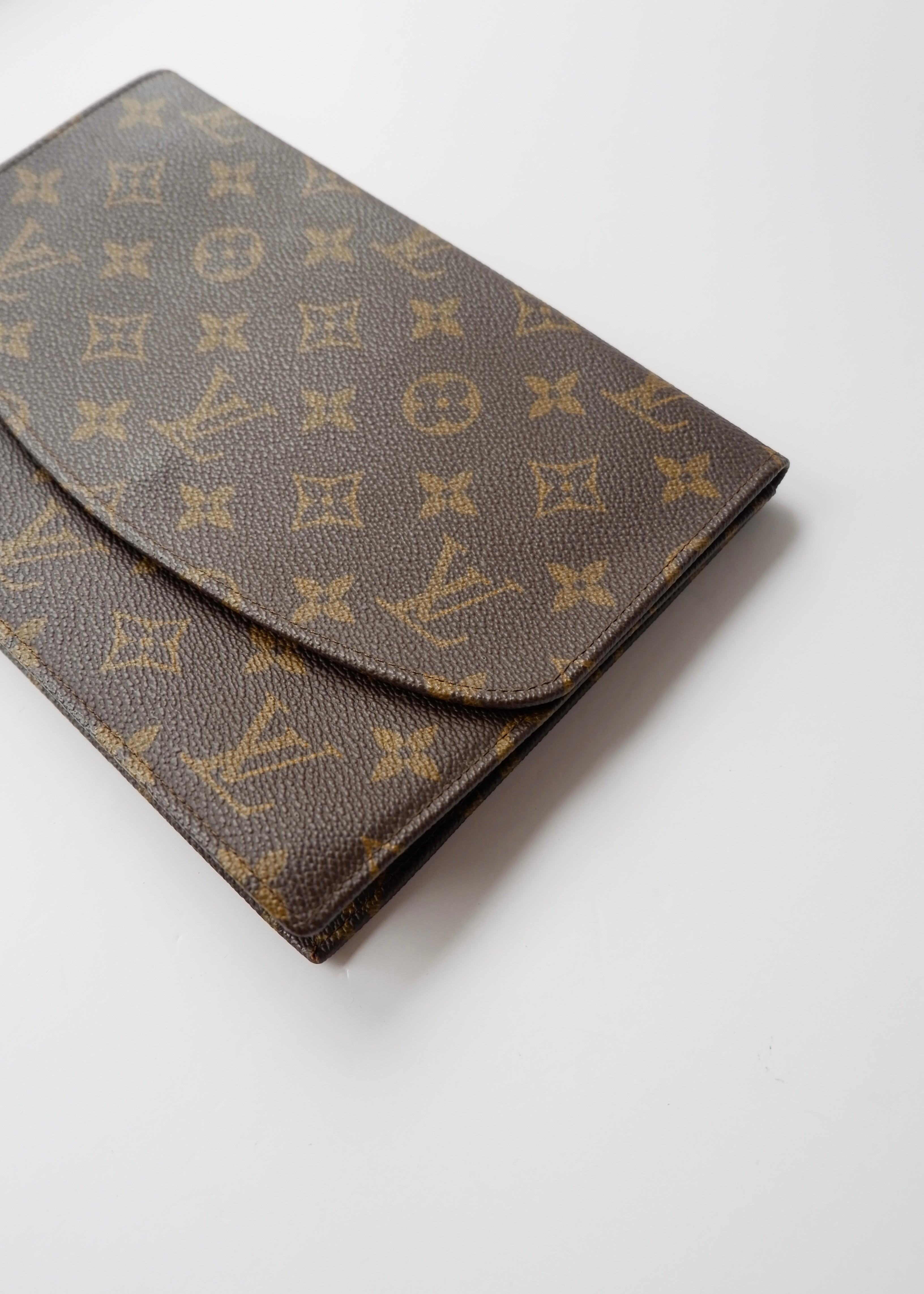 Preowned Vintage Louis Vuitton Monogram Clutch