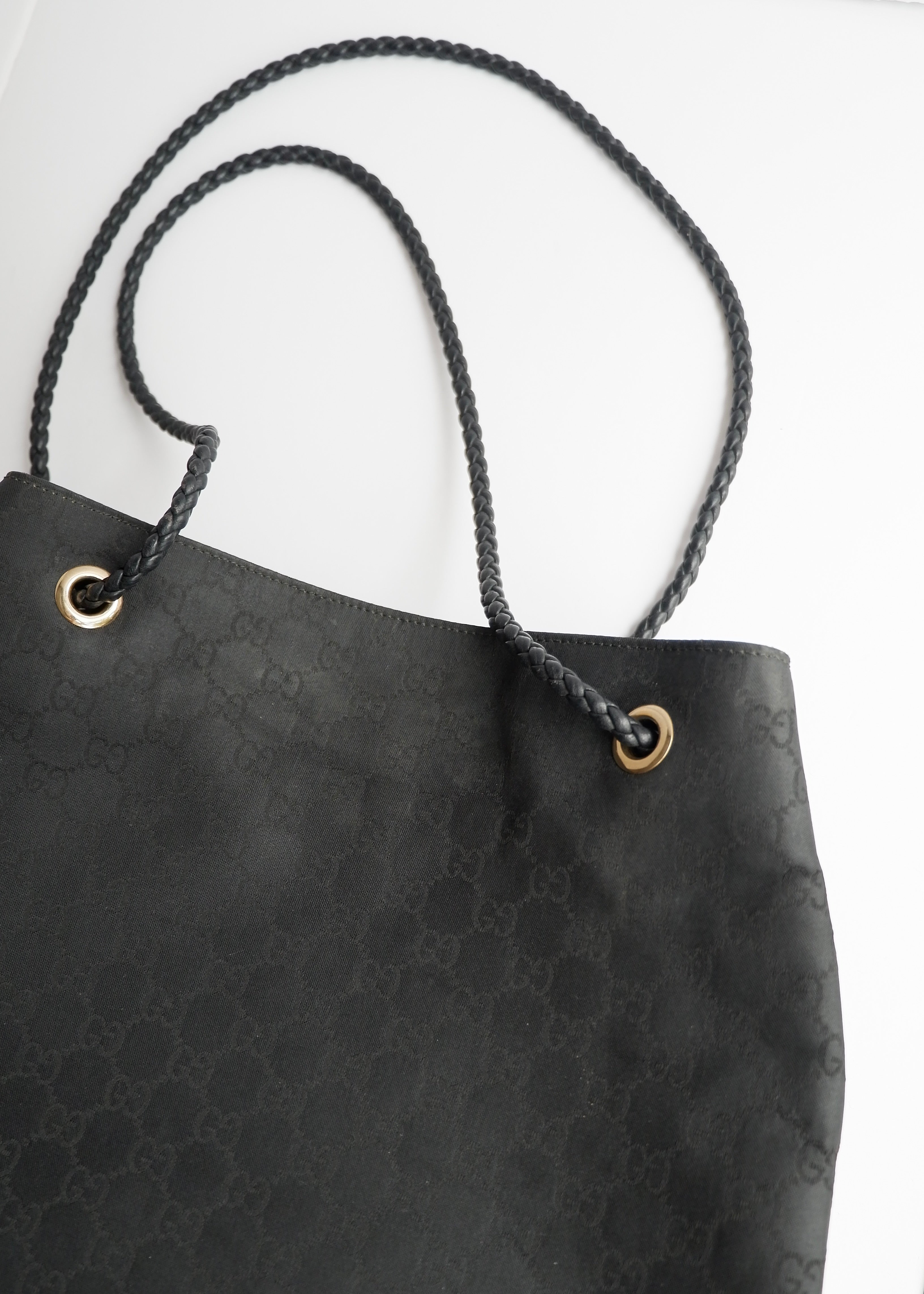 Preowned Gucci Black GG Canvas Leather Woven Strap Shoulder Tote