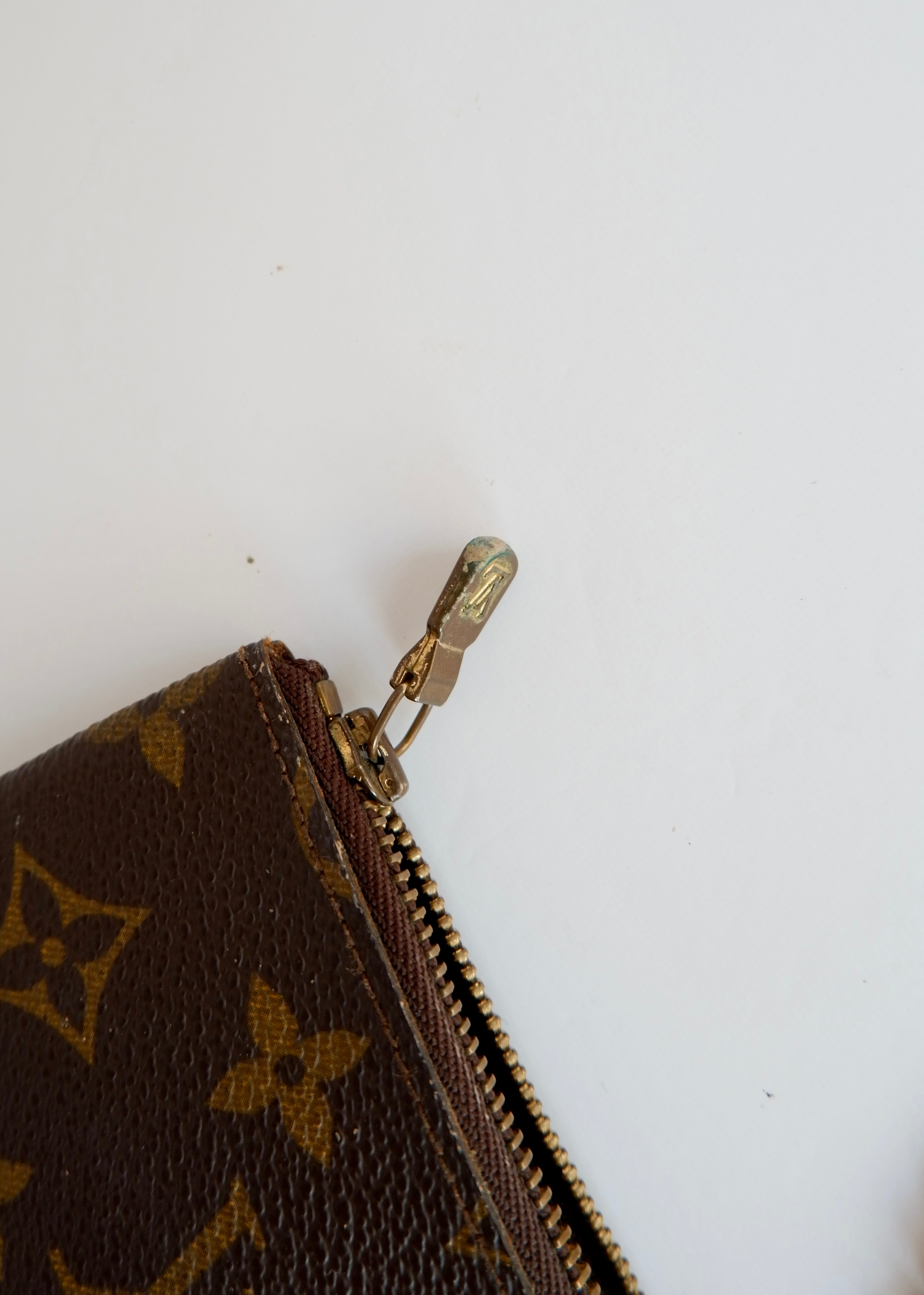 Louis Vuitton Monogram Pochette Clés Authentique d'occasion
