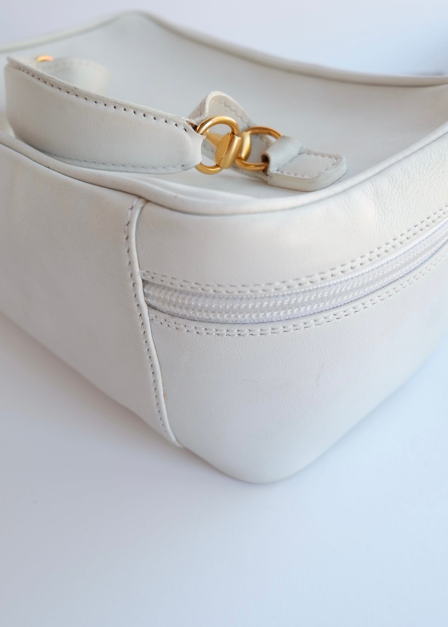 Authentic Preowned Vintage Gucci White Leather Horsebit Vanity Case