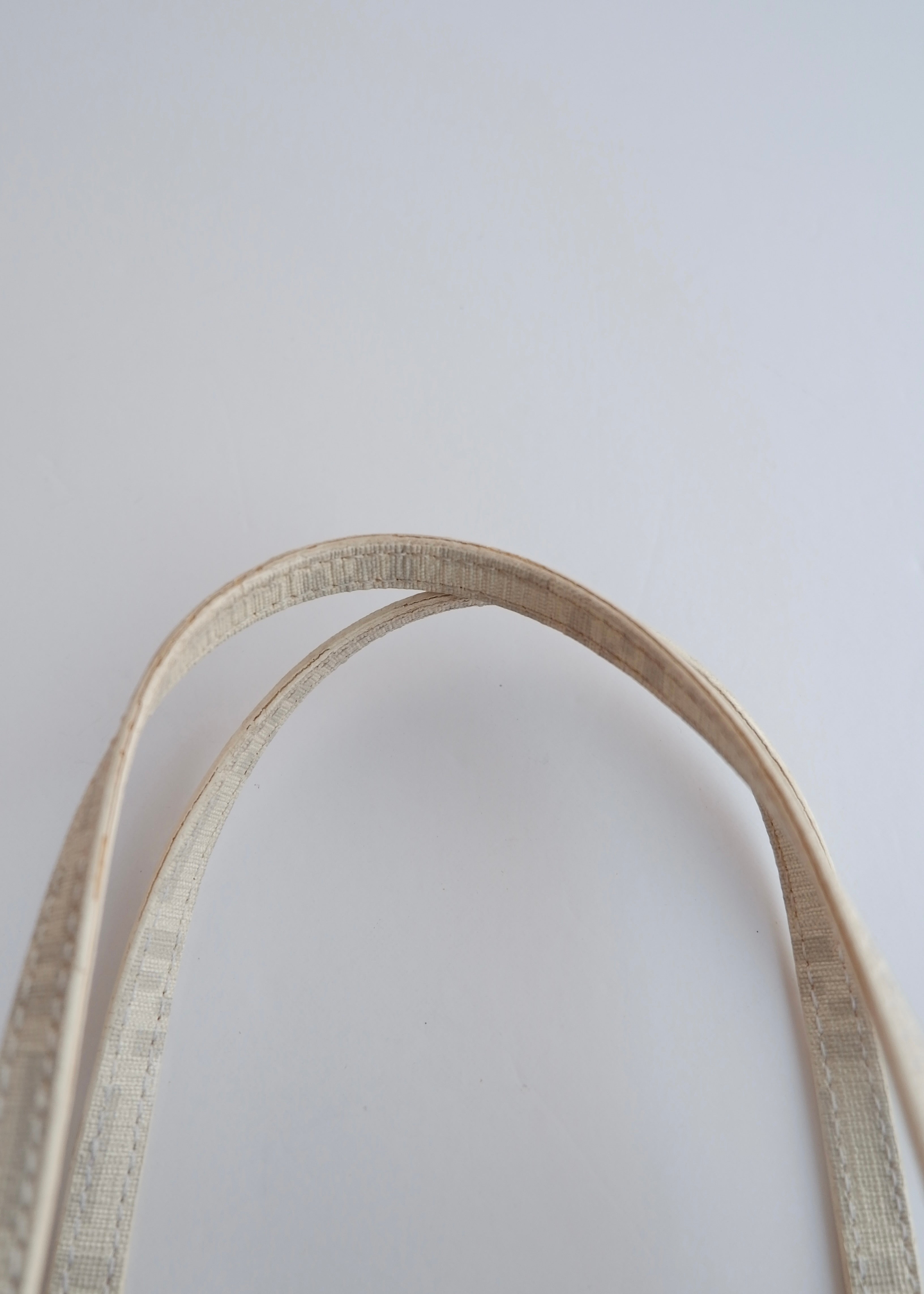 Sac à main Fendi Zucchino blanc d'occasion authentique