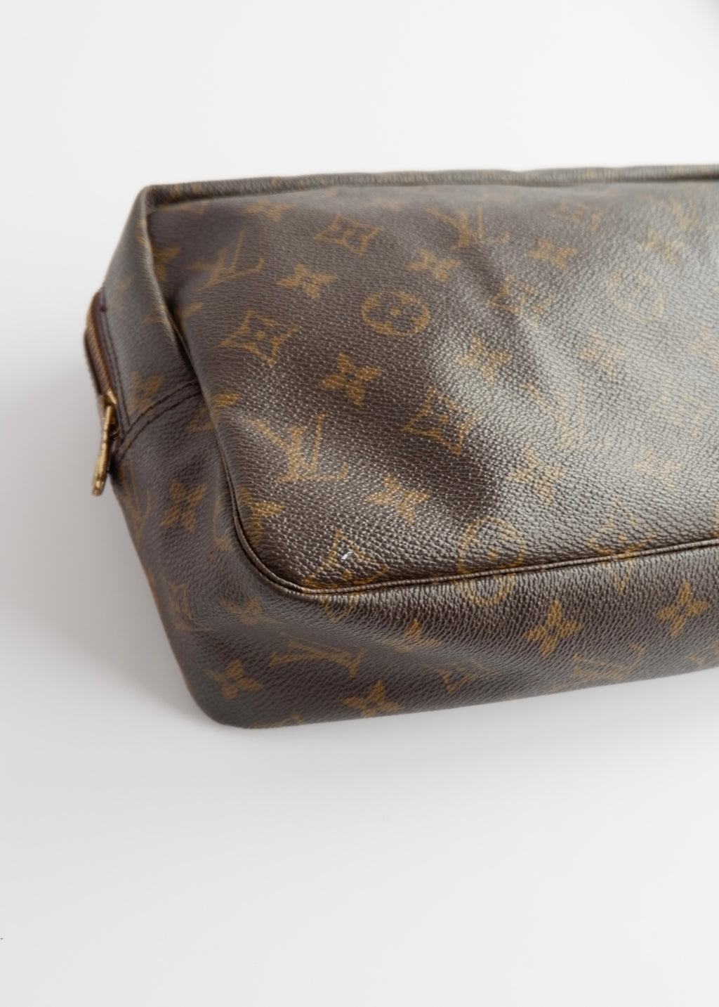 Trousse de Toilette Louis Vuitton Monogram Authentique et d'Occasion