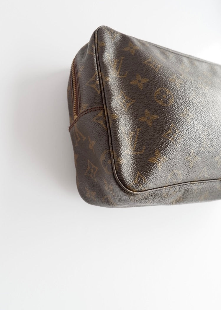 Authentic Preowned Vintage Louis Vuitton Monogram Toiletry Pouch