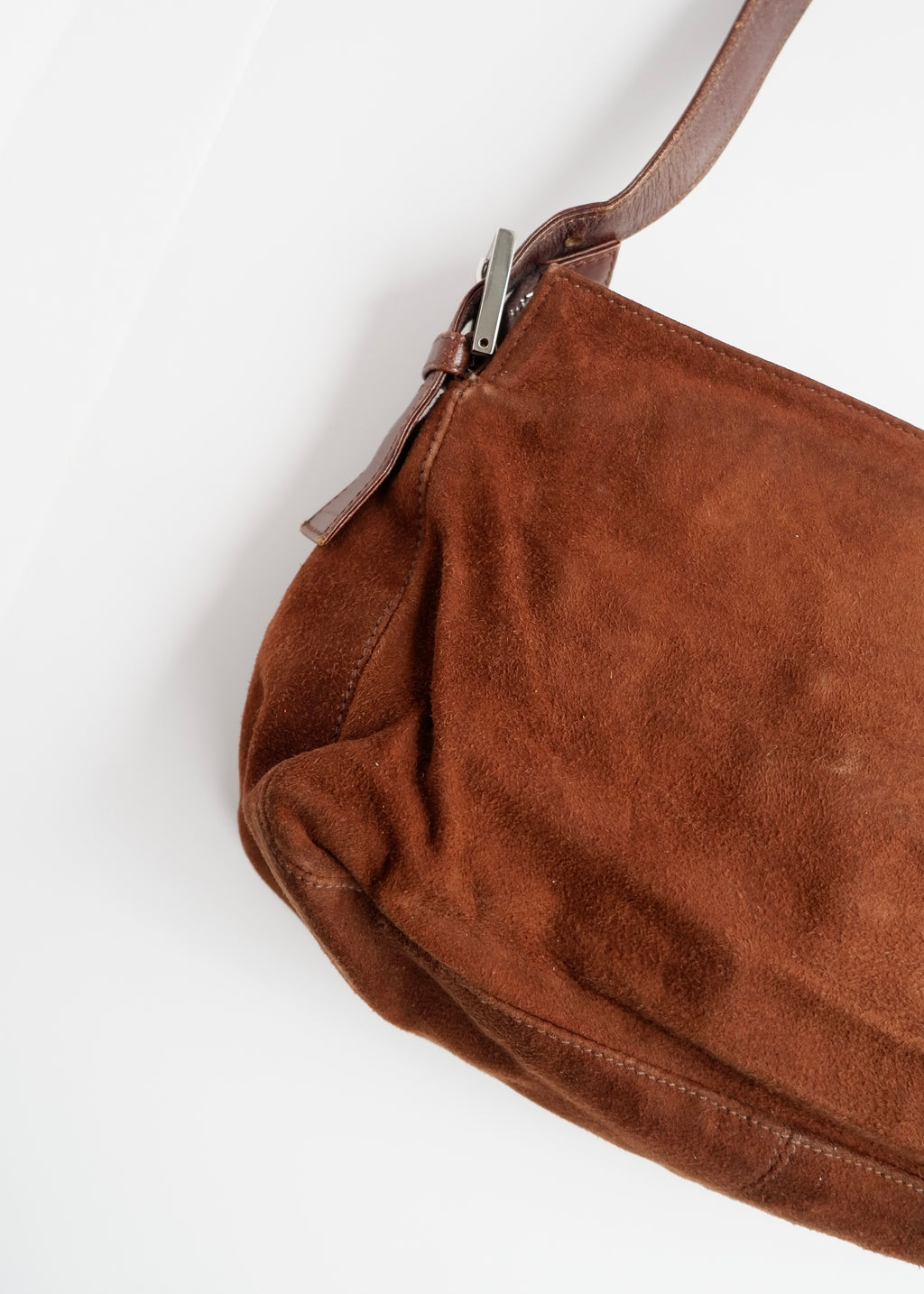Sac porté épaule Fendi en daim et cuir marron, d'occasion, authentique