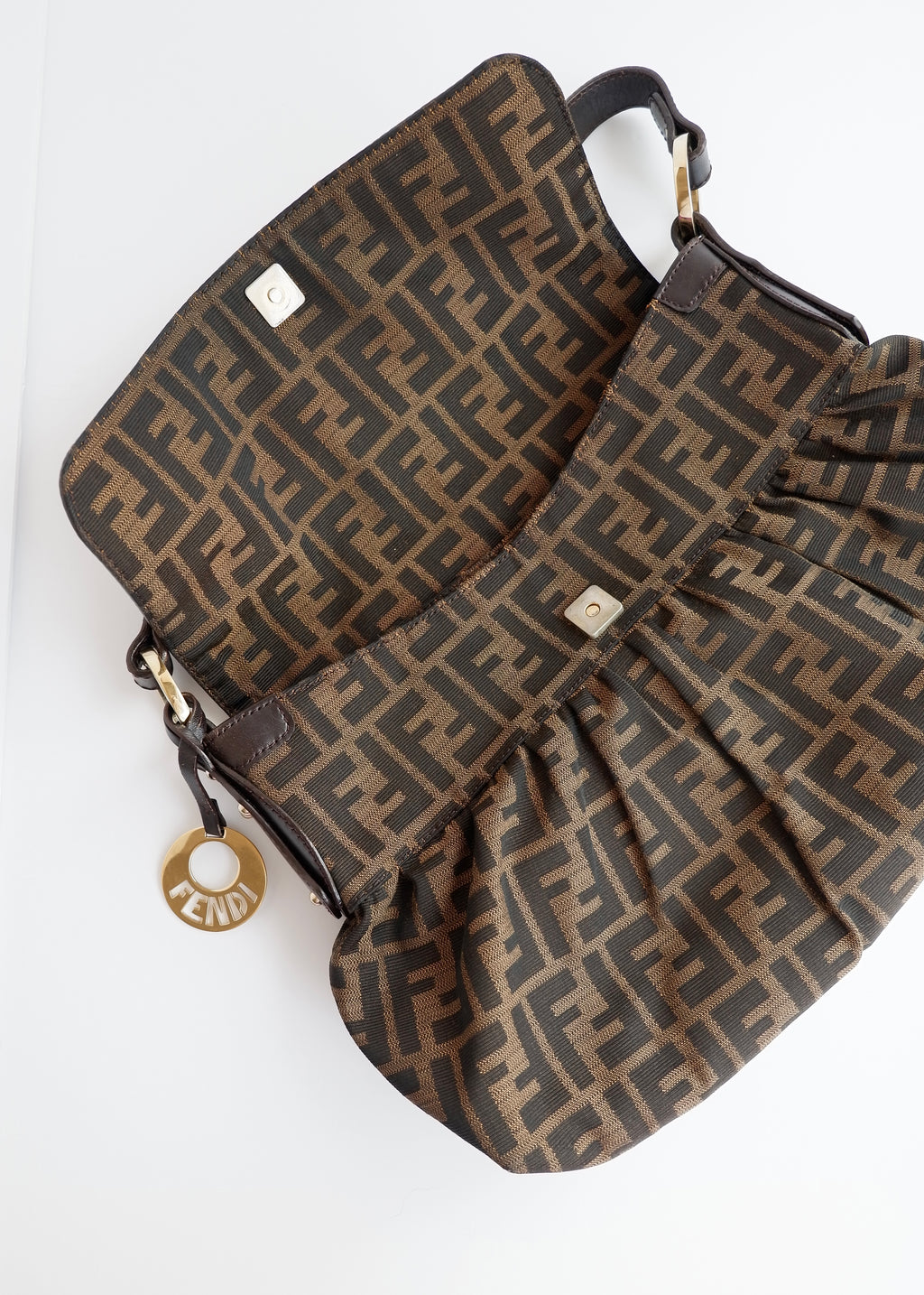 Sac porté épaule Fendi Zucca Chef marron vintage d'occasion authentique