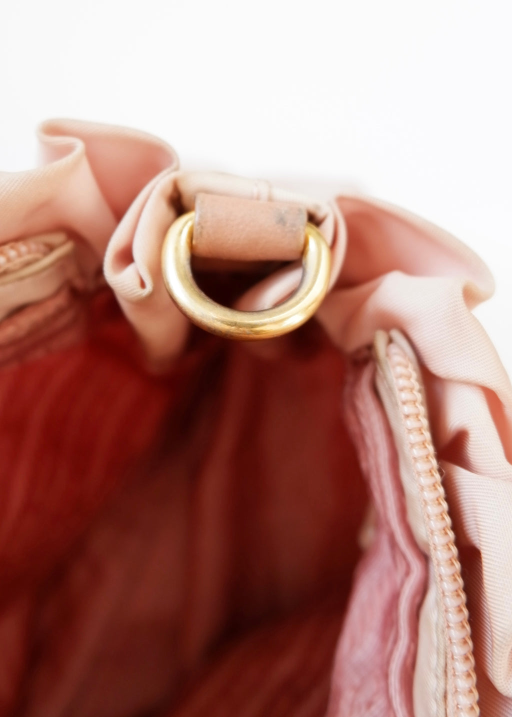 Sac Prada en nylon rose poudré deux en un authentique et d'occasion