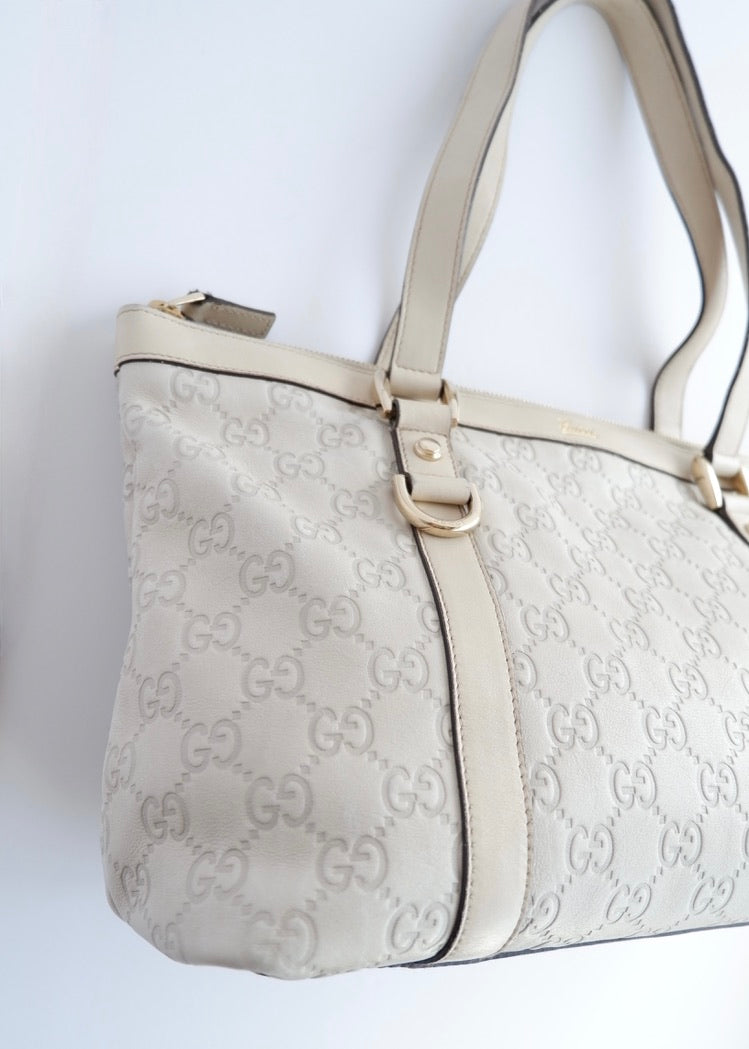 Authentic Preowned Gucci Ivory Leather GG Supreme Shoulder Bag
