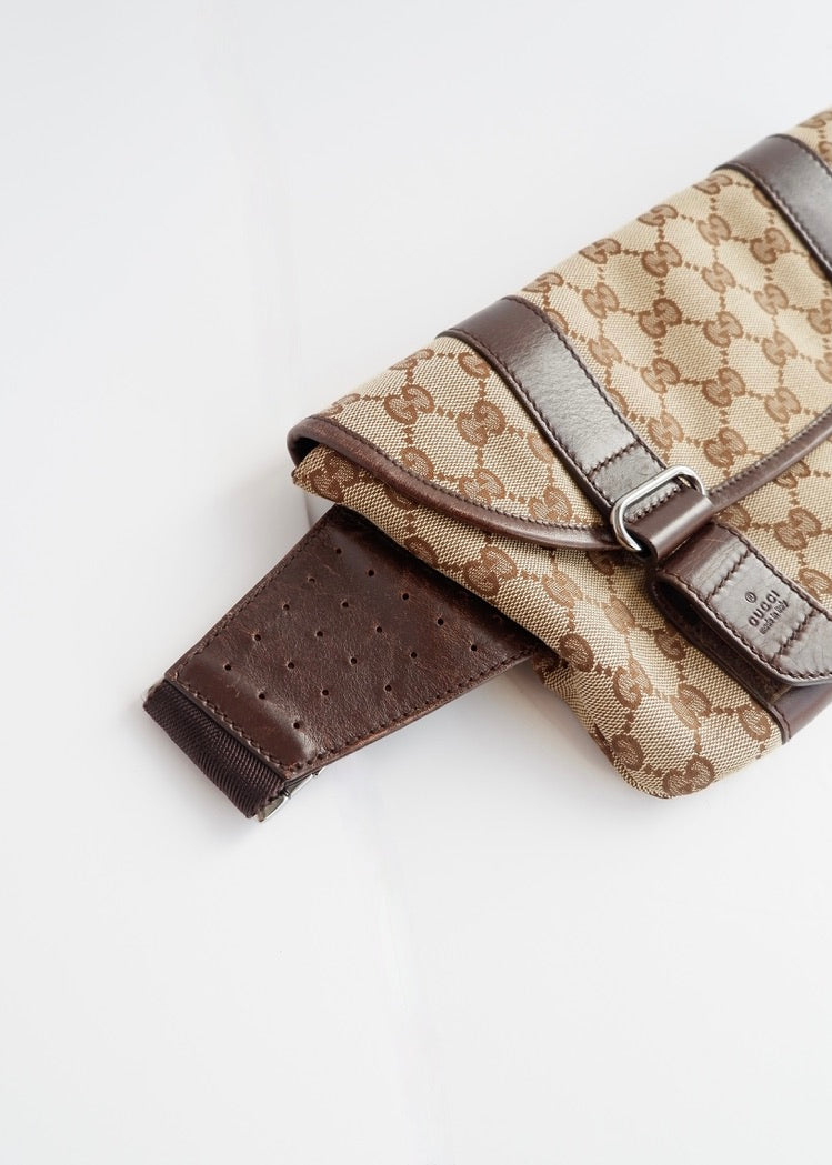 Authentique Sac Banane Gucci Marron en Toile GG et Cuir d'Occasion