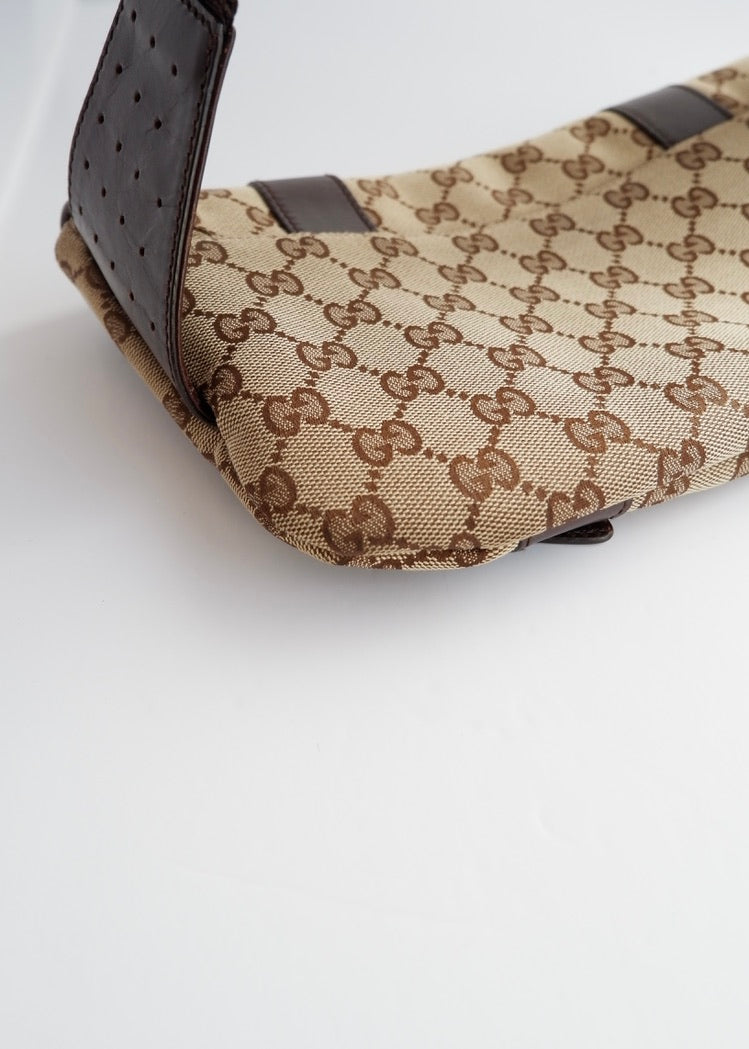 Authentique Sac Banane Gucci Marron en Toile GG et Cuir d'Occasion