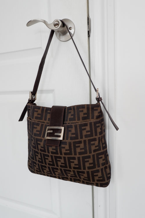 Sac à bandoulière Fendi Zucca marron d'occasion authentique