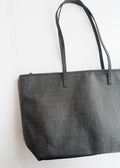 Sac cabas Fendi Zucca en toile enduite noire d'occasion authentique