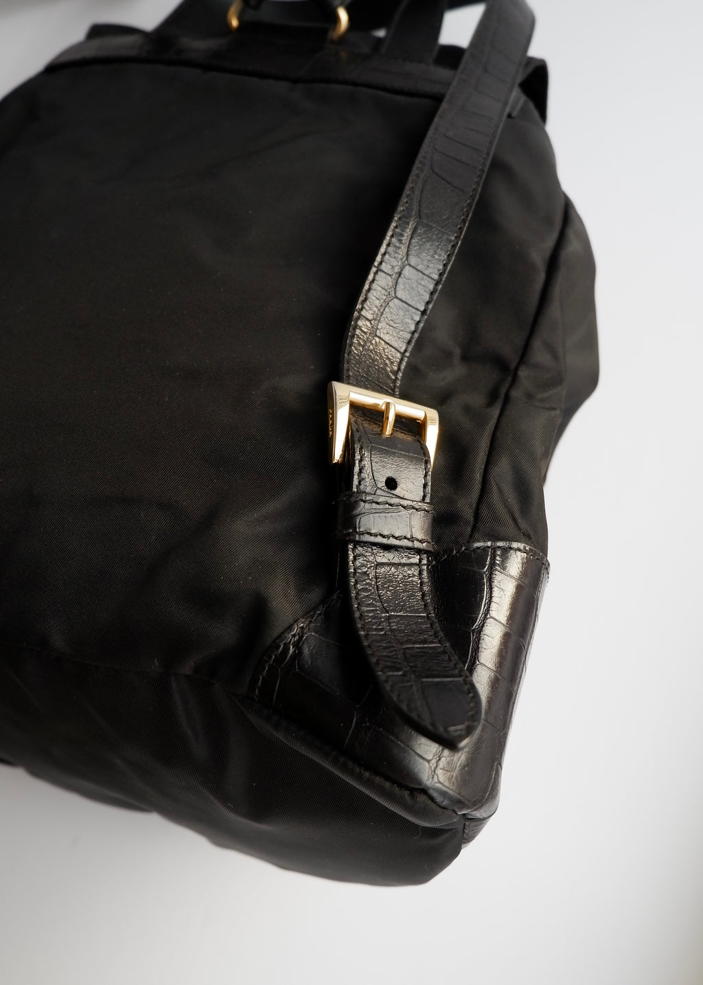 Sac à dos Prada authentique d'occasion en nylon et cuir noir