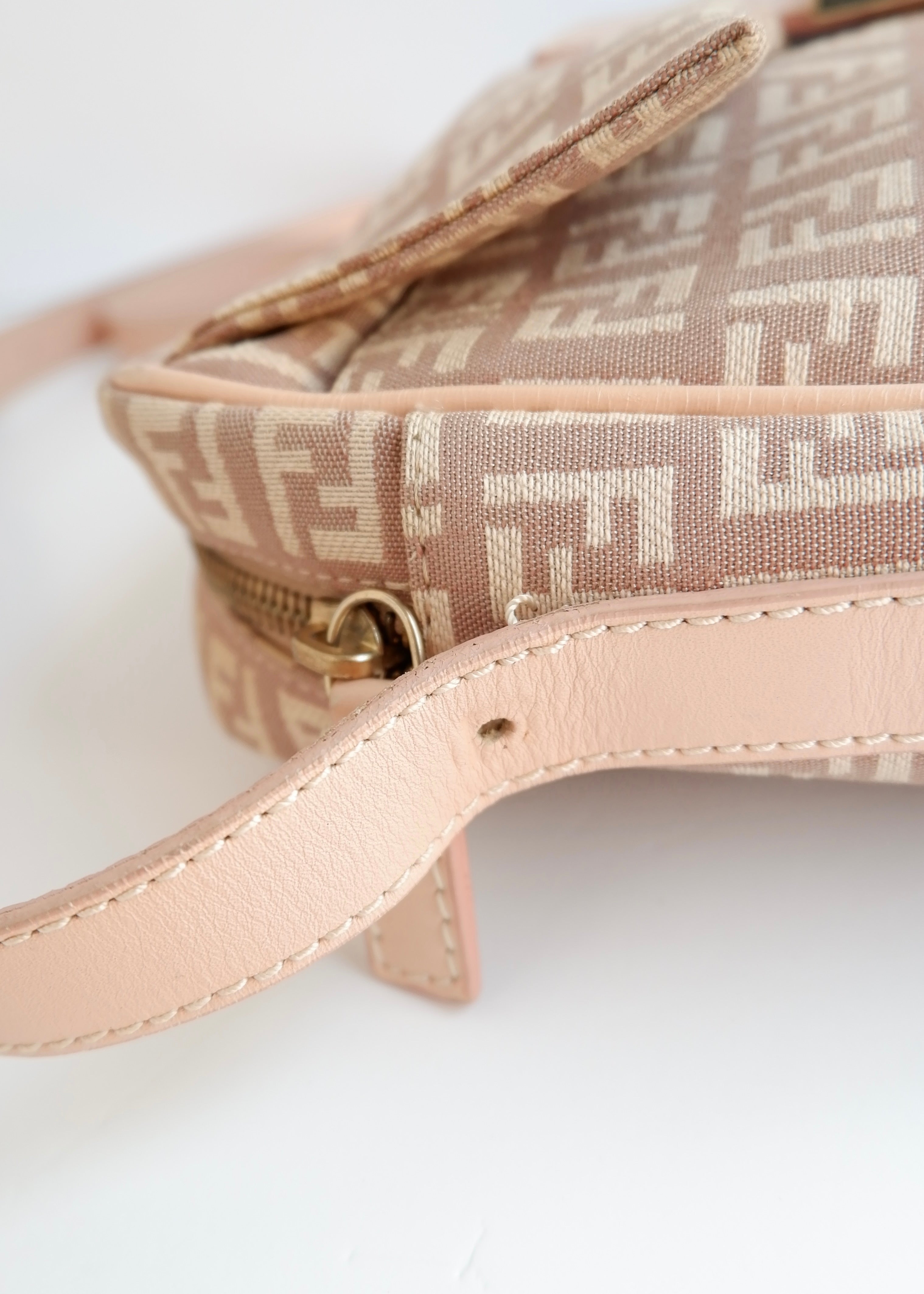 Authentique Sac Bandoulière Fendi Zucchino Rose Toile/Cuir d'occasion