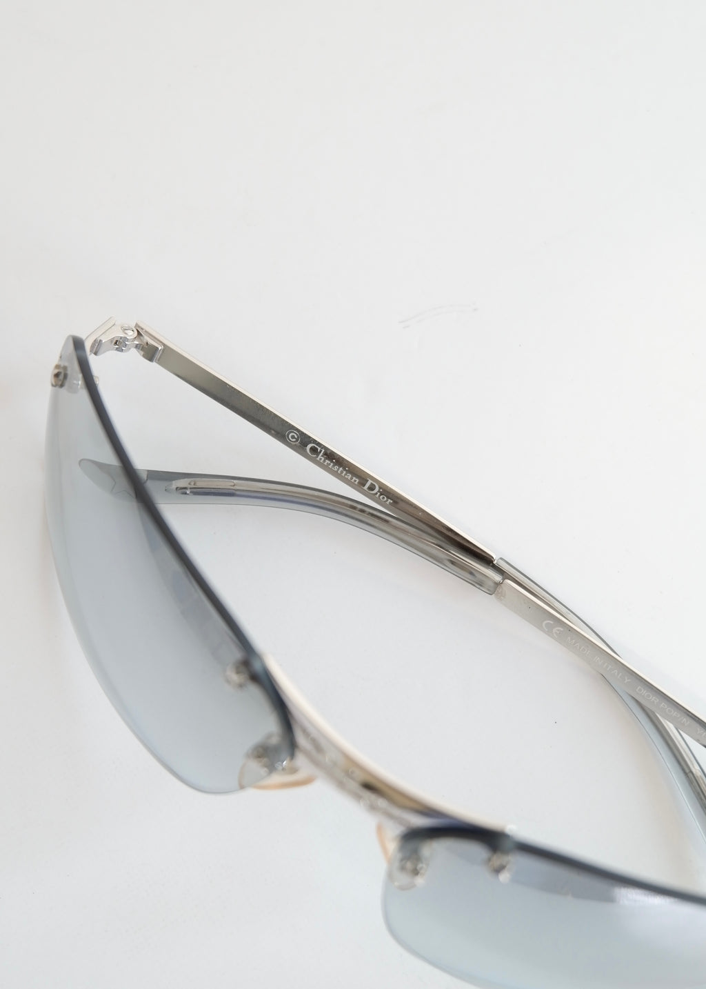 Authentiques Lunettes de Soleil Dior Étoile à Monture Carrée Argentée d'Occasion