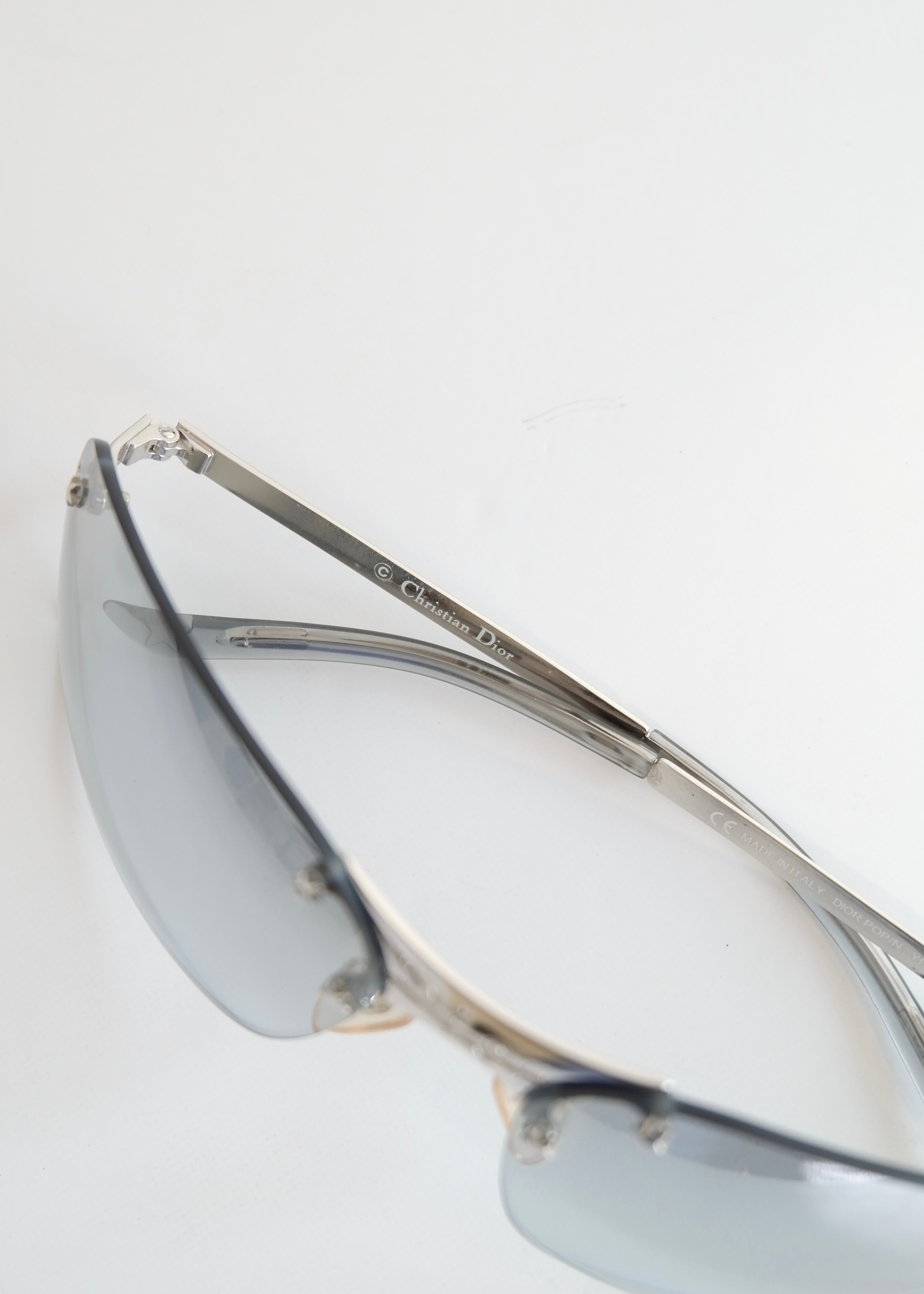 Authentiques Lunettes de Soleil Dior Étoile à Monture Carrée Argentée d'Occasion