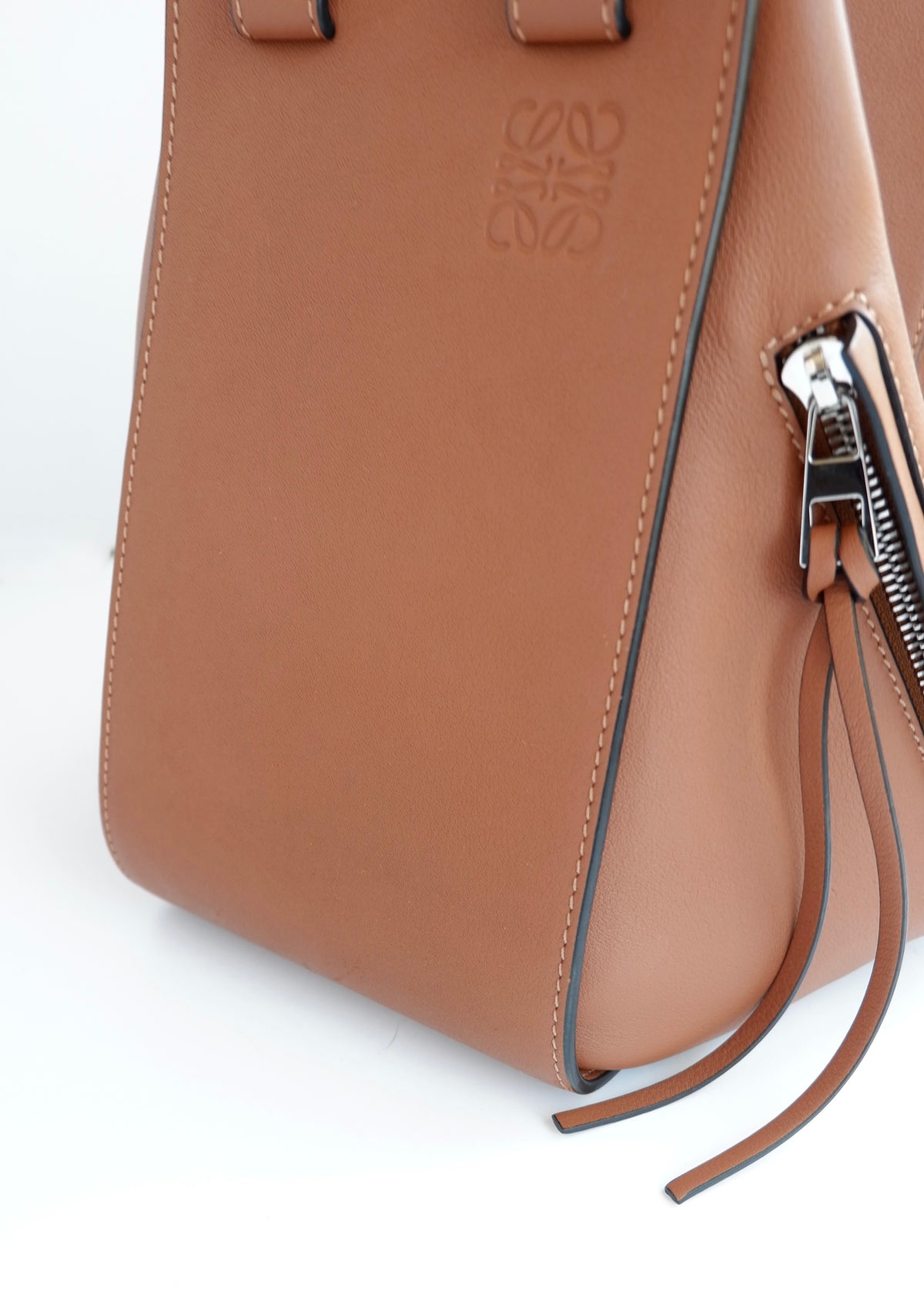 Preowned Loewe Brown Leather Hammock Bag