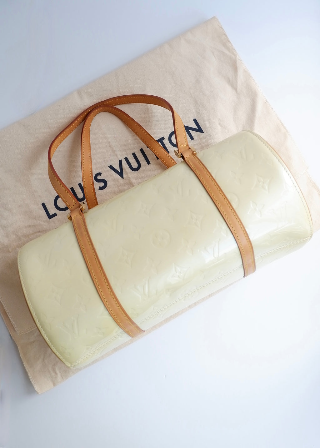 Preowned Louis Vuitton Monogram Vernis Perle Bedford Shoulder Bag