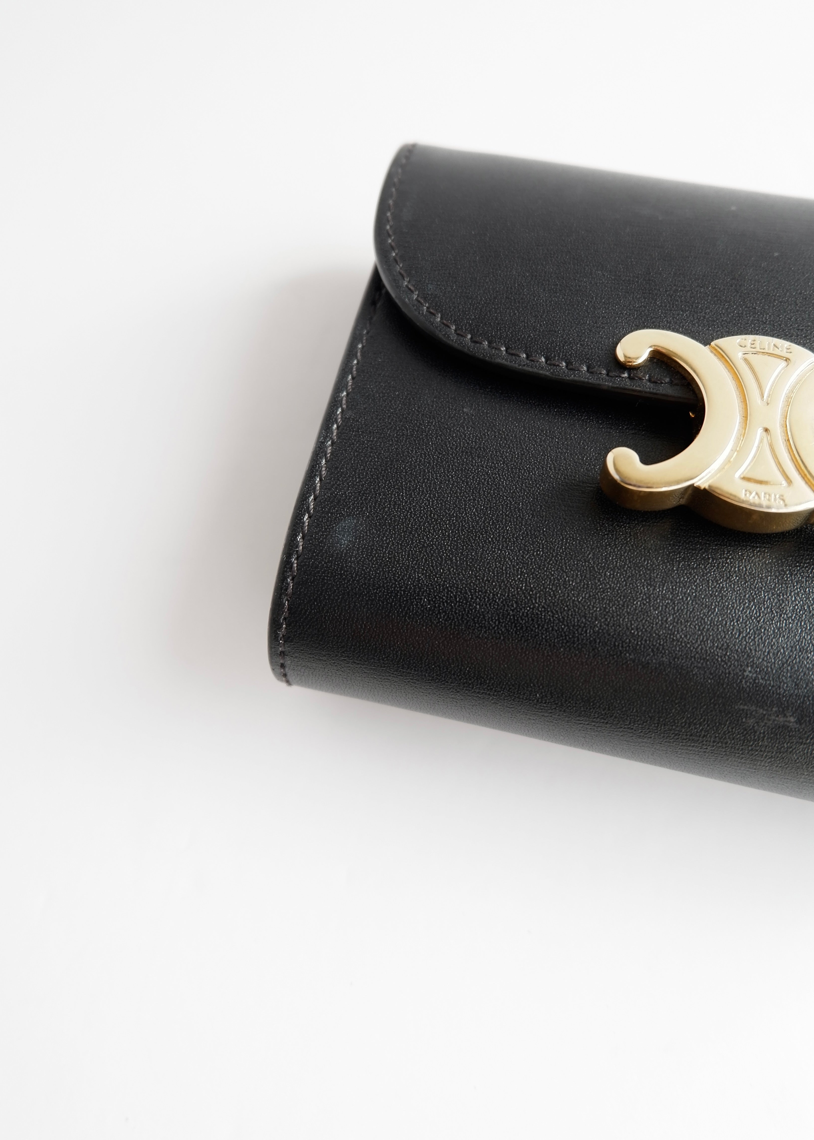 Portefeuille Celine Triomphe noir authentique d'occasion