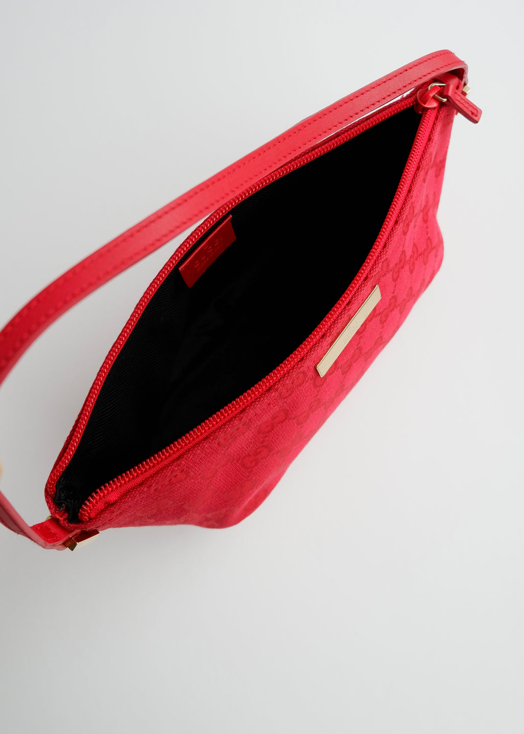 Authentic Preowned Gucci Red GG Canvas Boat Pochette Shoulder Bag