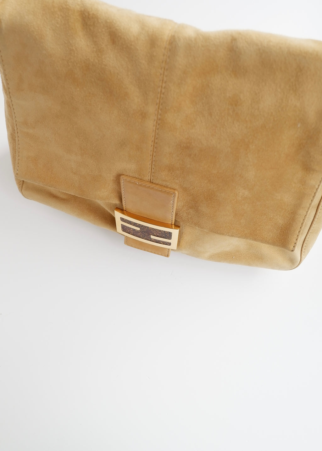 Sac à bandoulière Fendi Mamma Baguette en daim beige d'occasion authentique