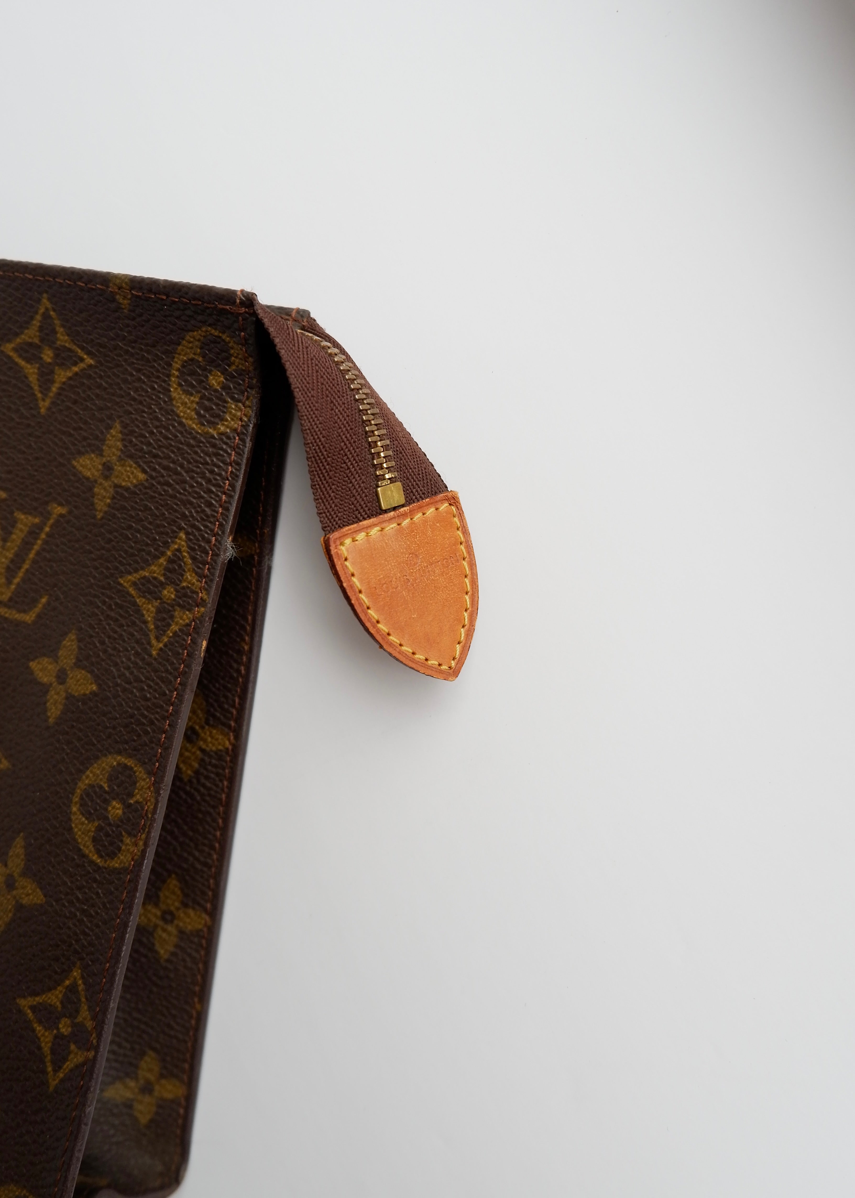 Authentic Preowned Vintage Louis Vuitton Monogram Toiletry 26 Pouch