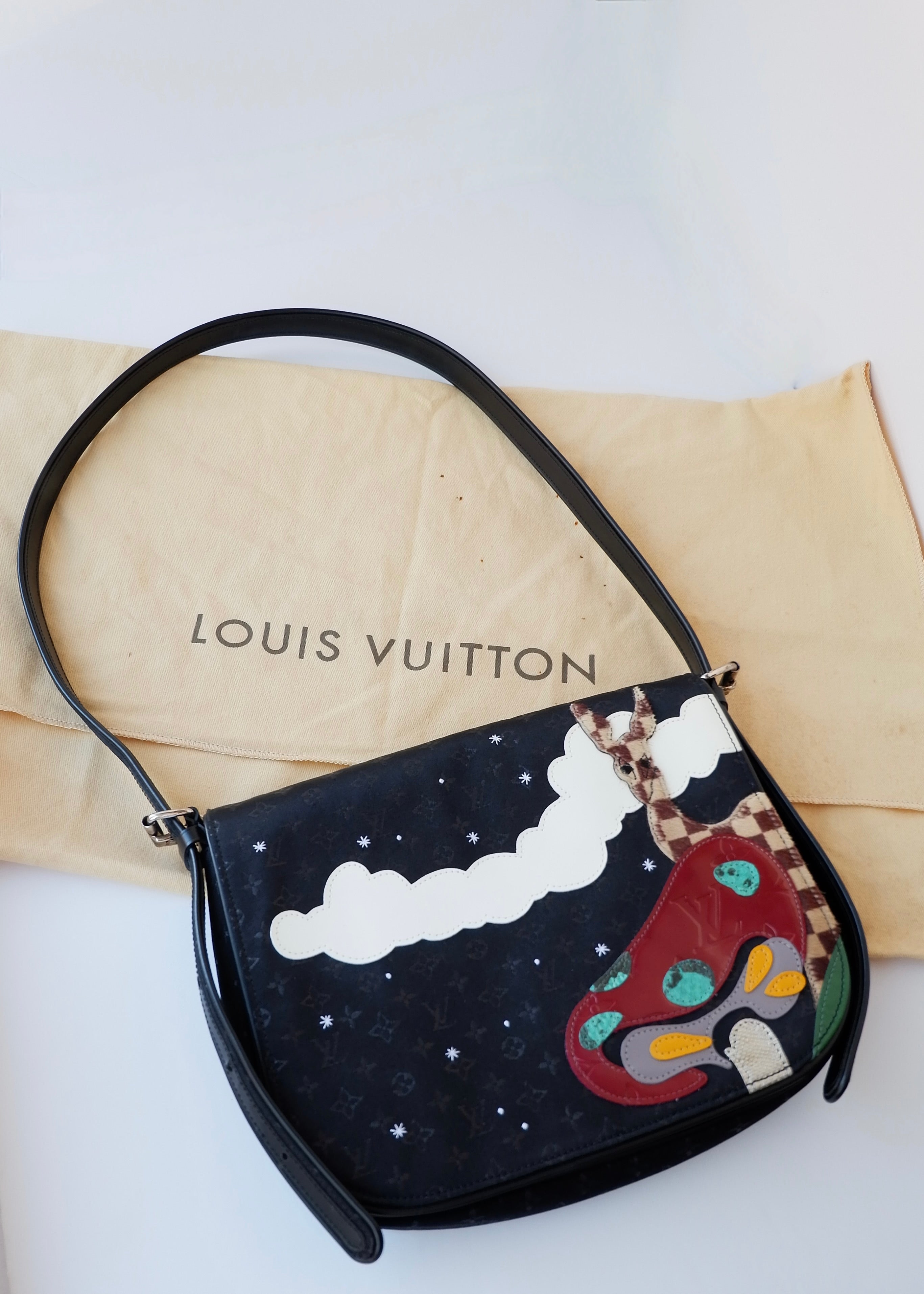 Preowned Louis Vuitton Limited Edition Conte de Fees Musette Bag