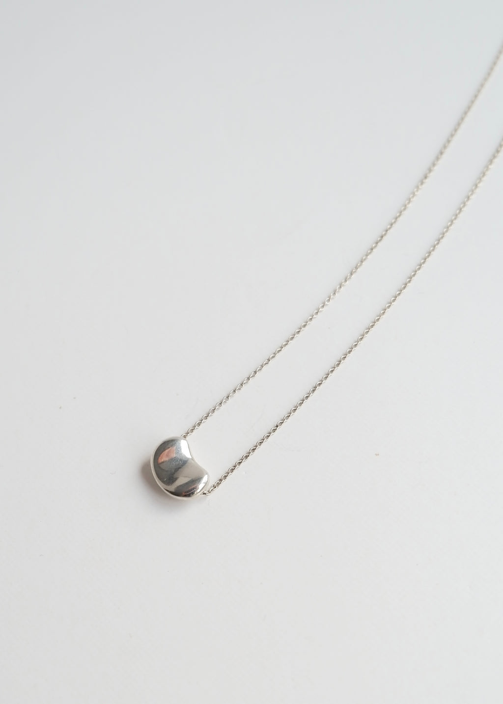 Authentic Preowned Tiffany (925) Silver Small Bean Necklace with Box