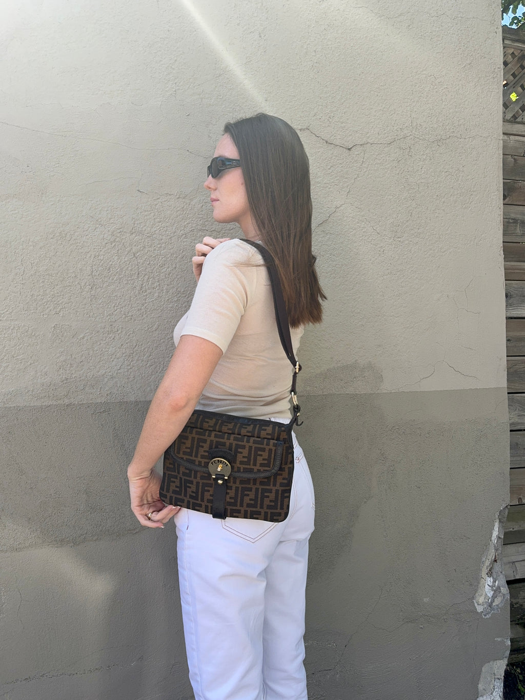 Authentique sac bandoulière Fendi marron imprimé Zucca Chef d'occasion