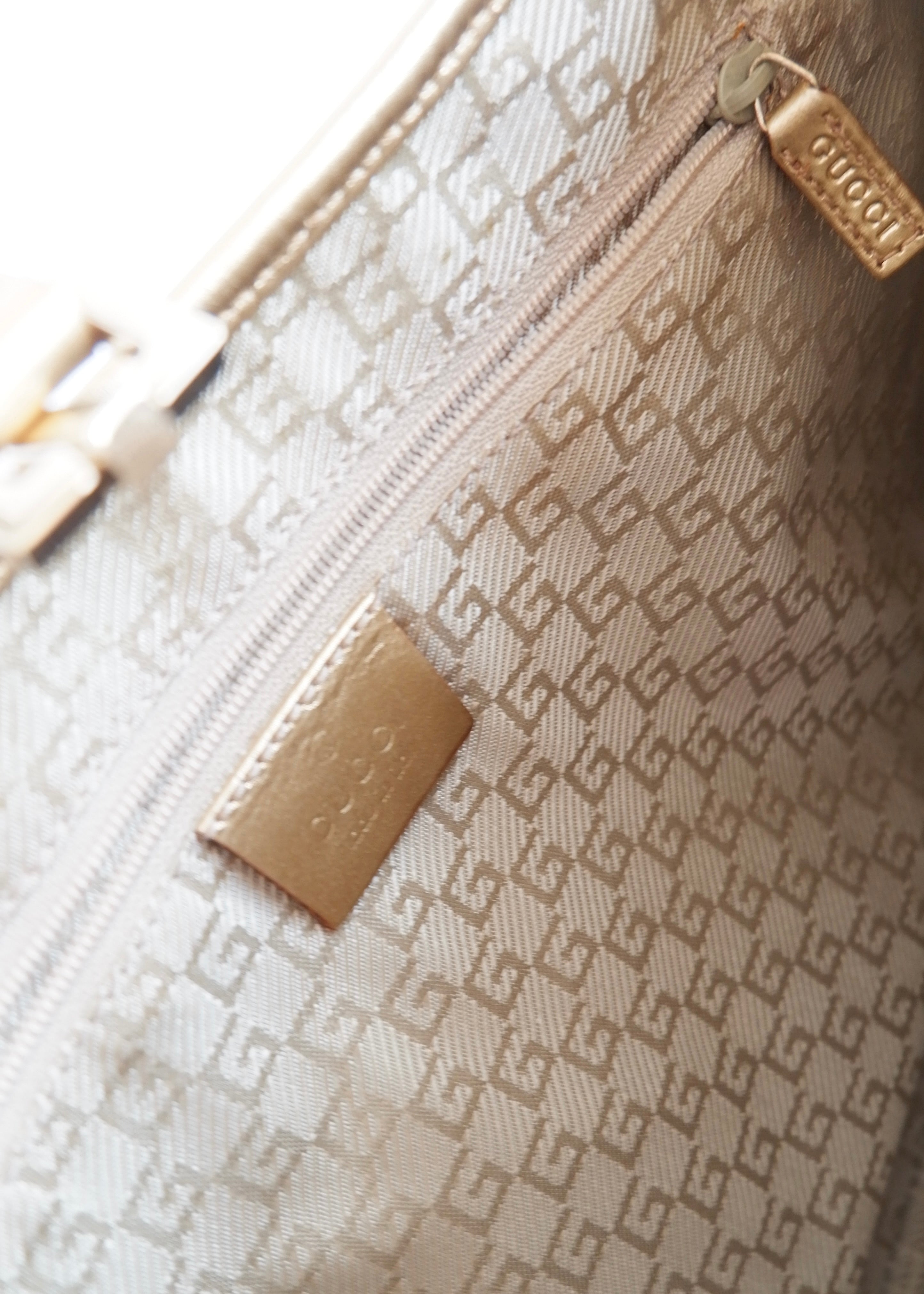 Authentique sac à bandoulière Gucci Jackie bleu/doré d'occasion