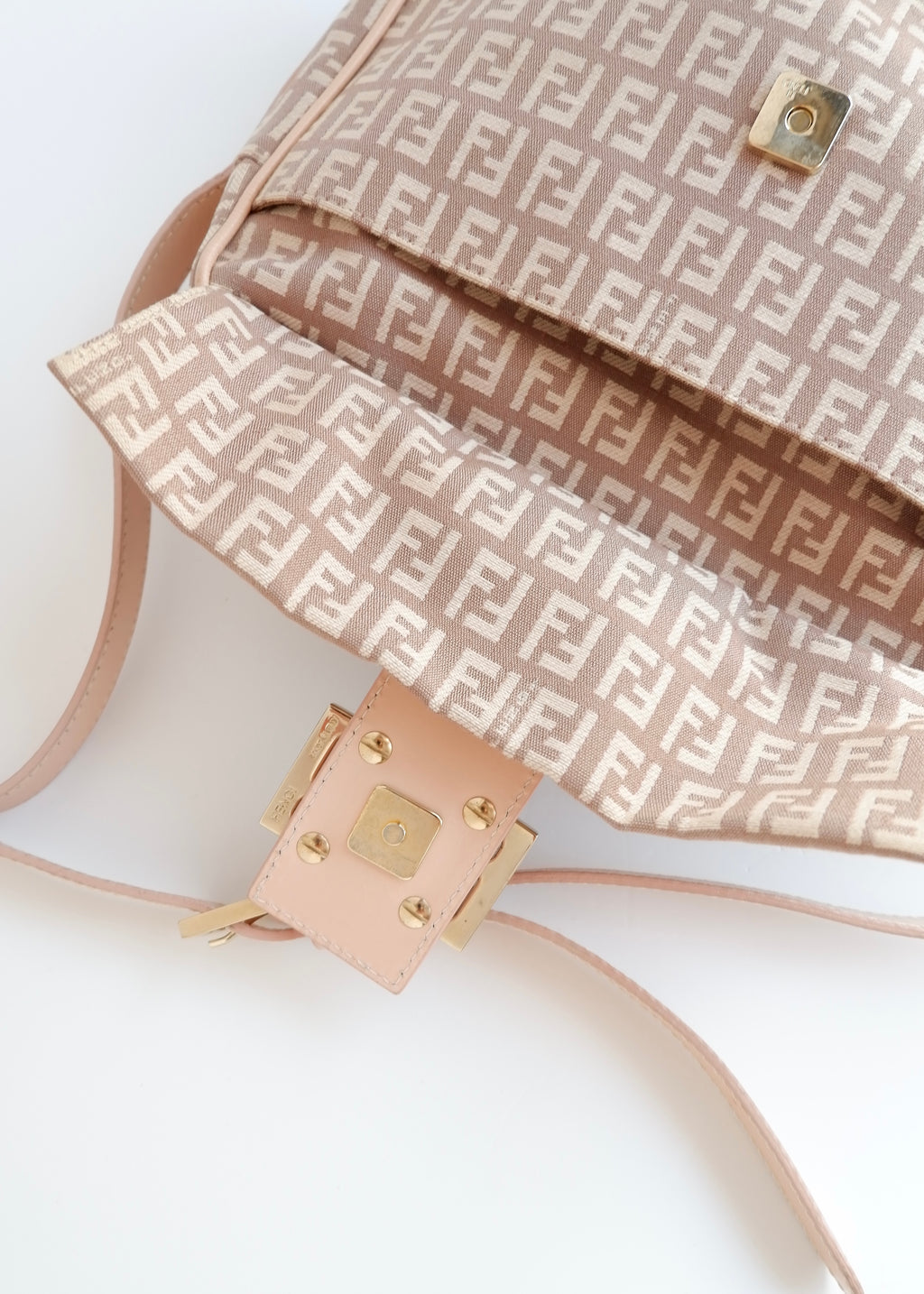 Authentique Sac Bandoulière Fendi Zucchino Rose Toile/Cuir d'occasion