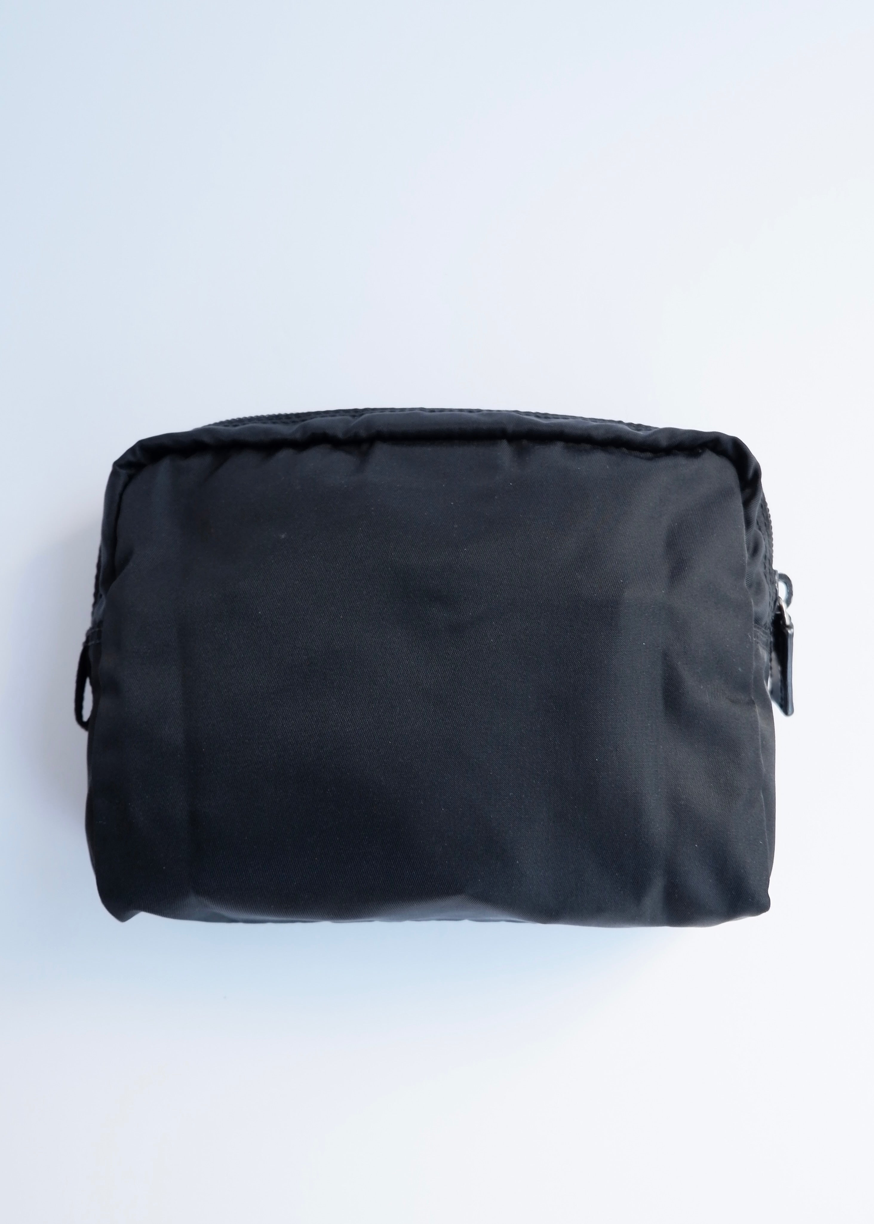 Pochette Prada authentique d'occasion en nylon noir
